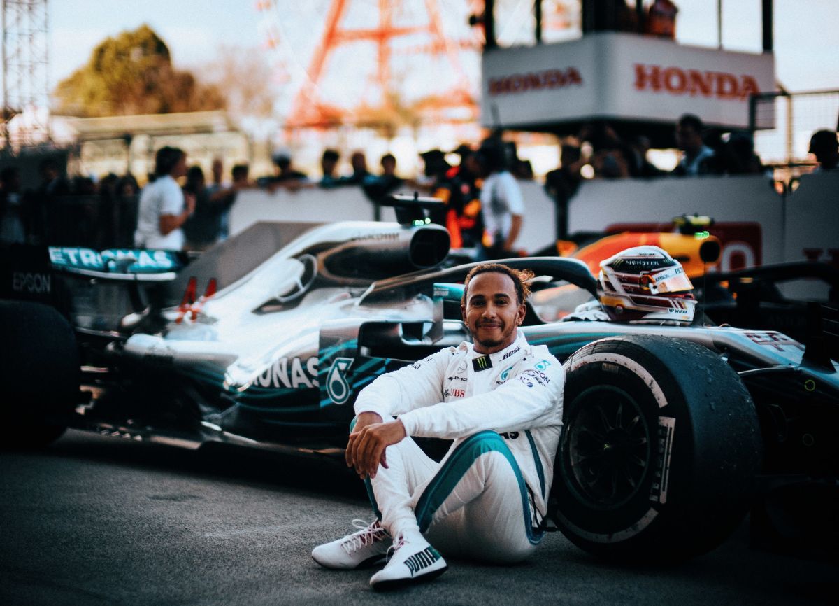 mercedes-amgs-lewis-hamilton-at-the-2018-formula-1-japanese-grand-prix_100674090_h.jpg