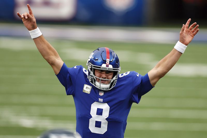 Giants beat Eagles 27-17, tighten NFC East race