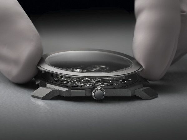 Bvlgari-Octo-Finissimo-Tourbillon-2-600x451.jpeg