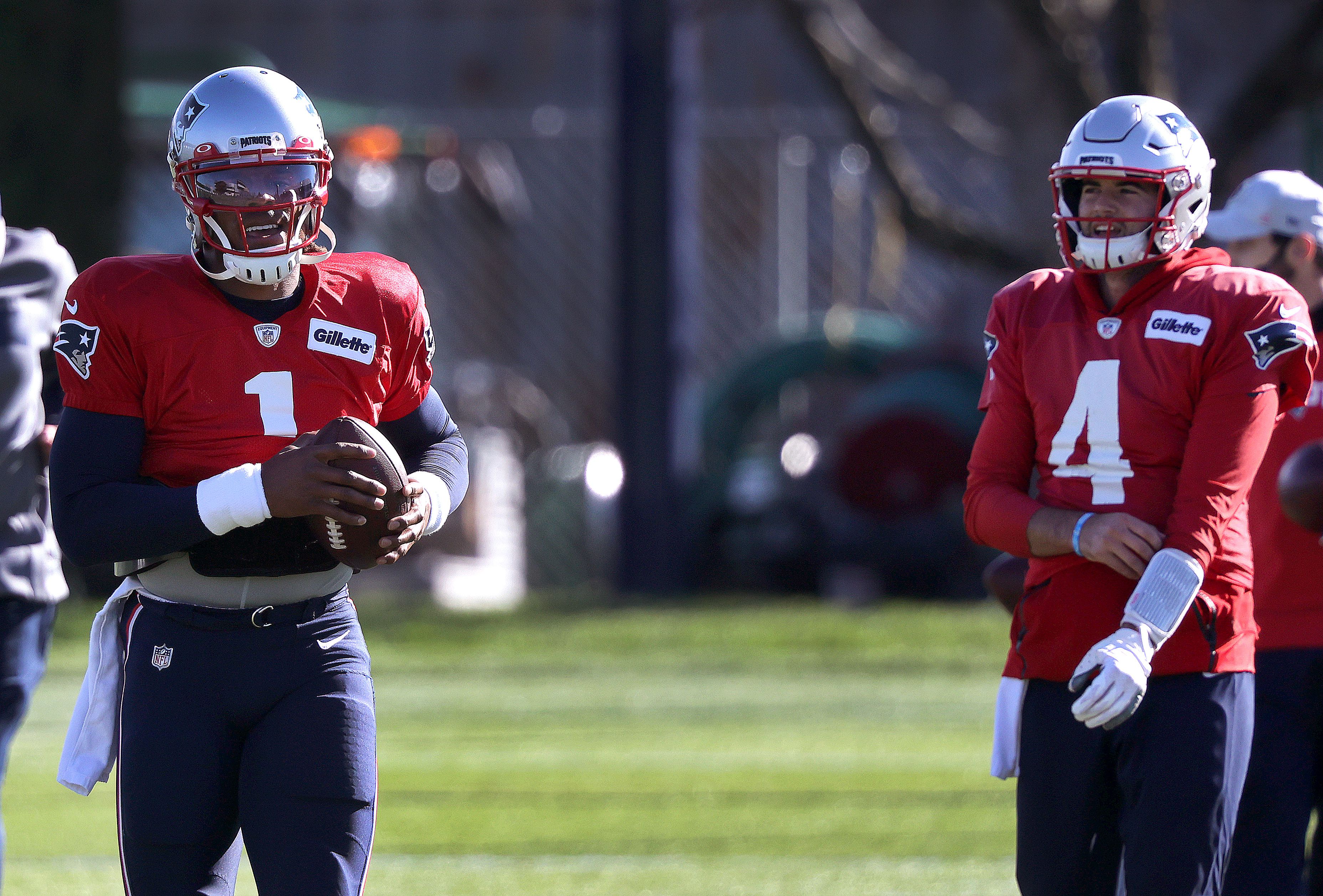 With playoffs unlikely, fading Patriots have questions at QB