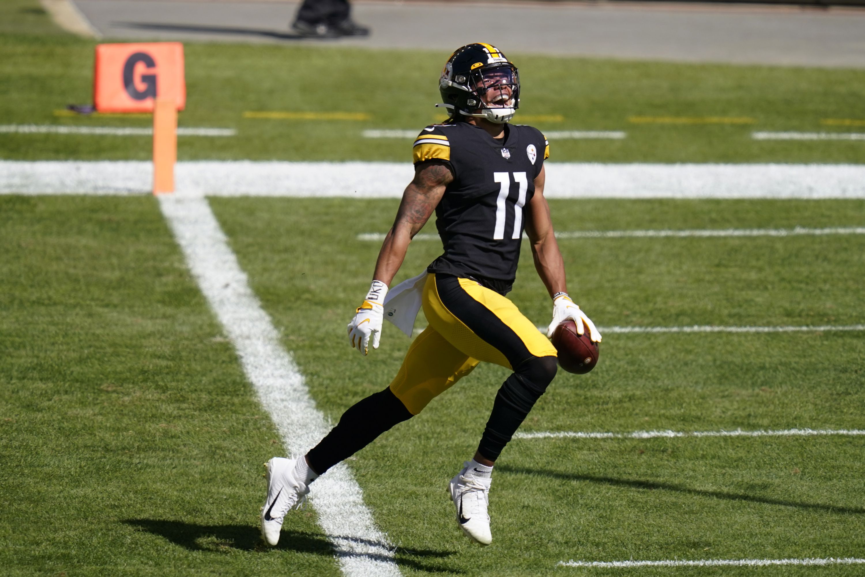 James Conner would benefit from an big role for Derek Watt on