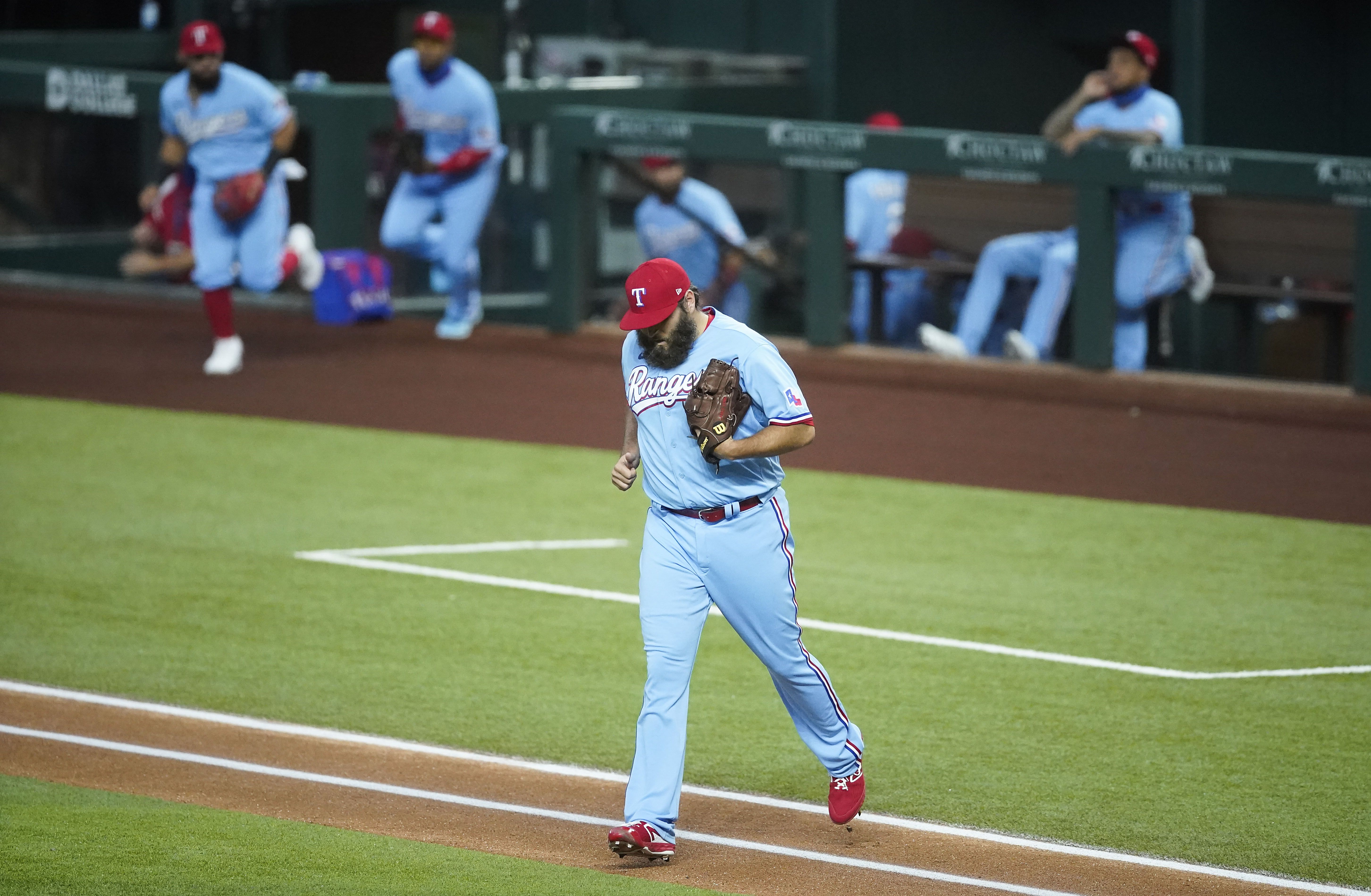 Rangers trade Lance Lynn to White Sox for Dane Dunning, Avery Weems