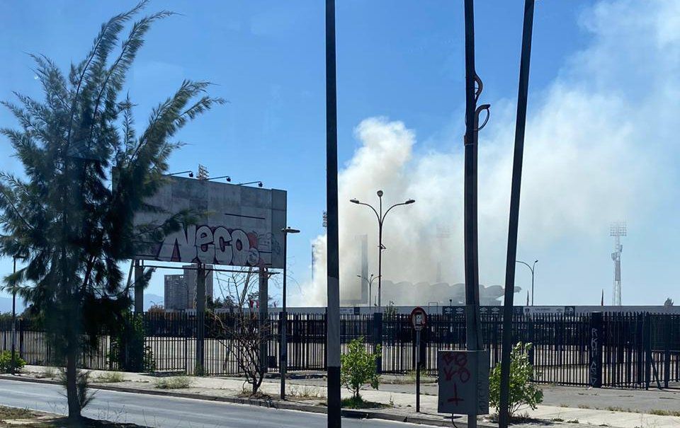 Fuego en el Monumental