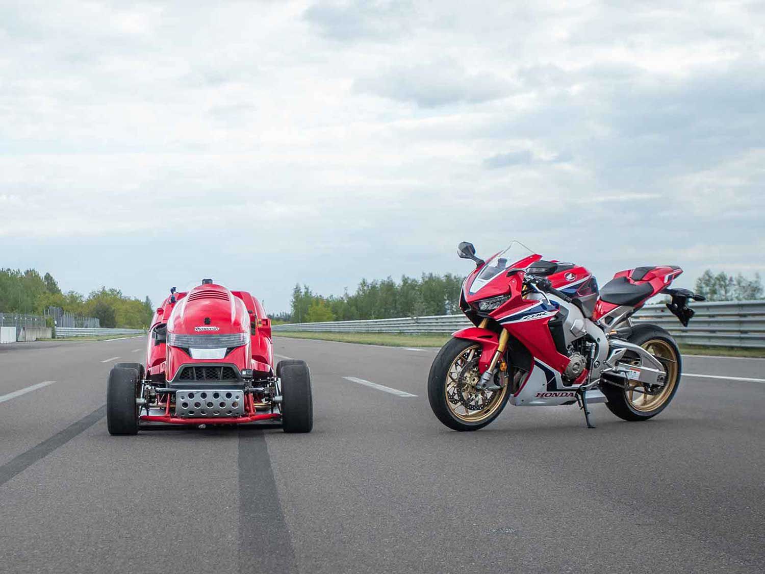 Honda S Mean Riding Lawn Mower Sets New World Record Motorcyclist