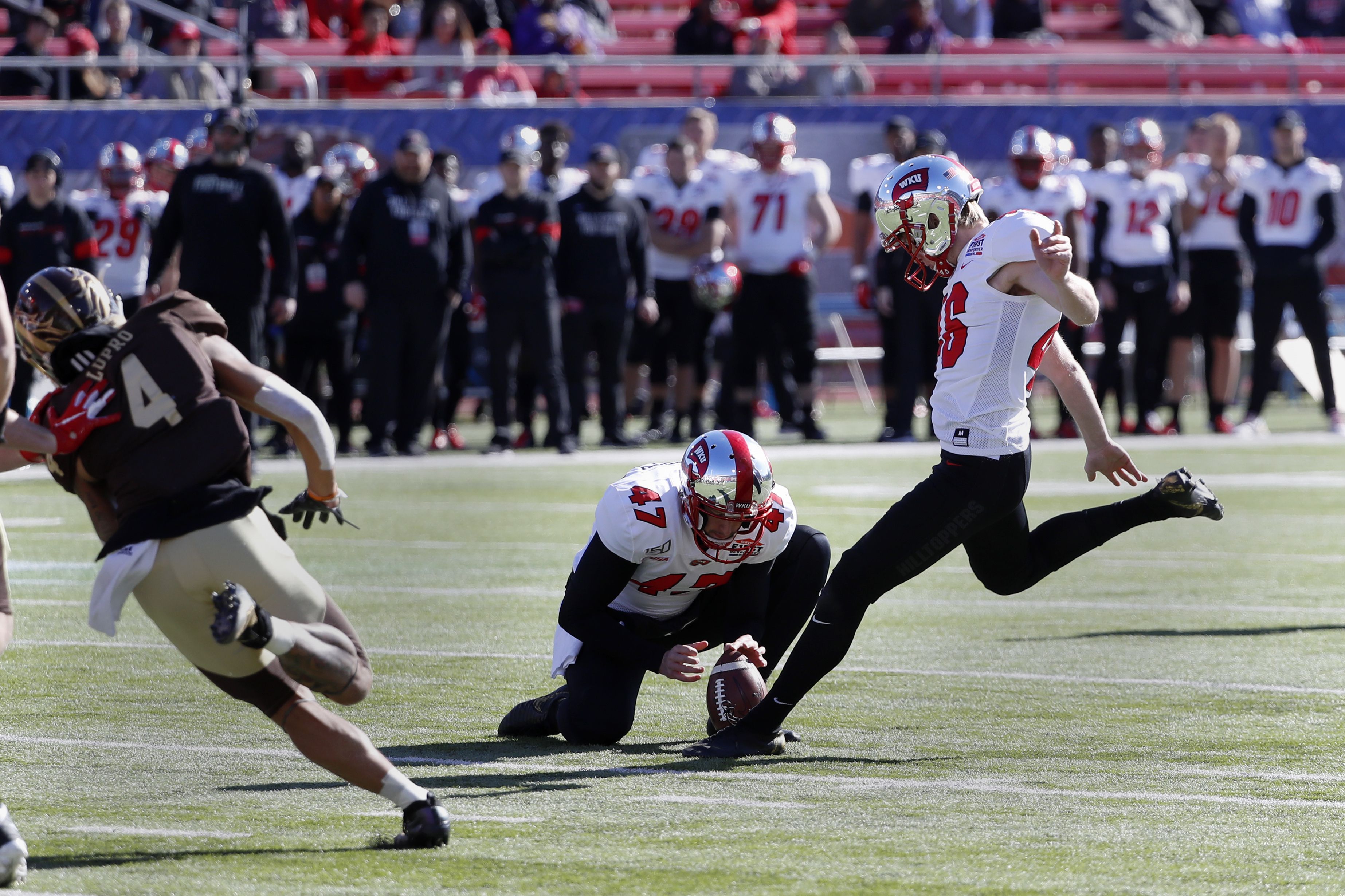 Kentucky will play WKU on Wednesday to replace Louisville postponement