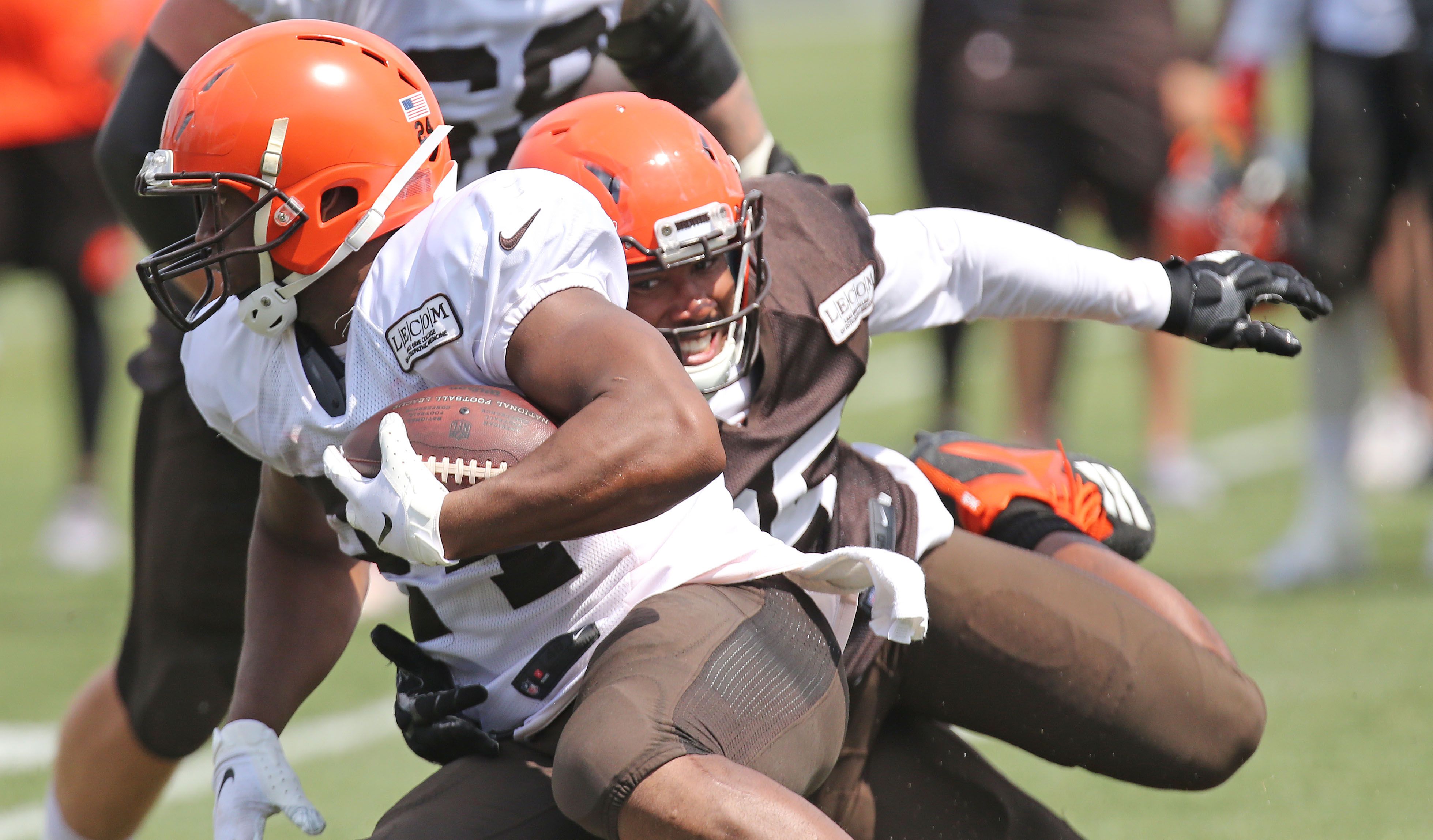 Browns: Myles Garrett offers vague response when asked about injury that  forced training camp exit