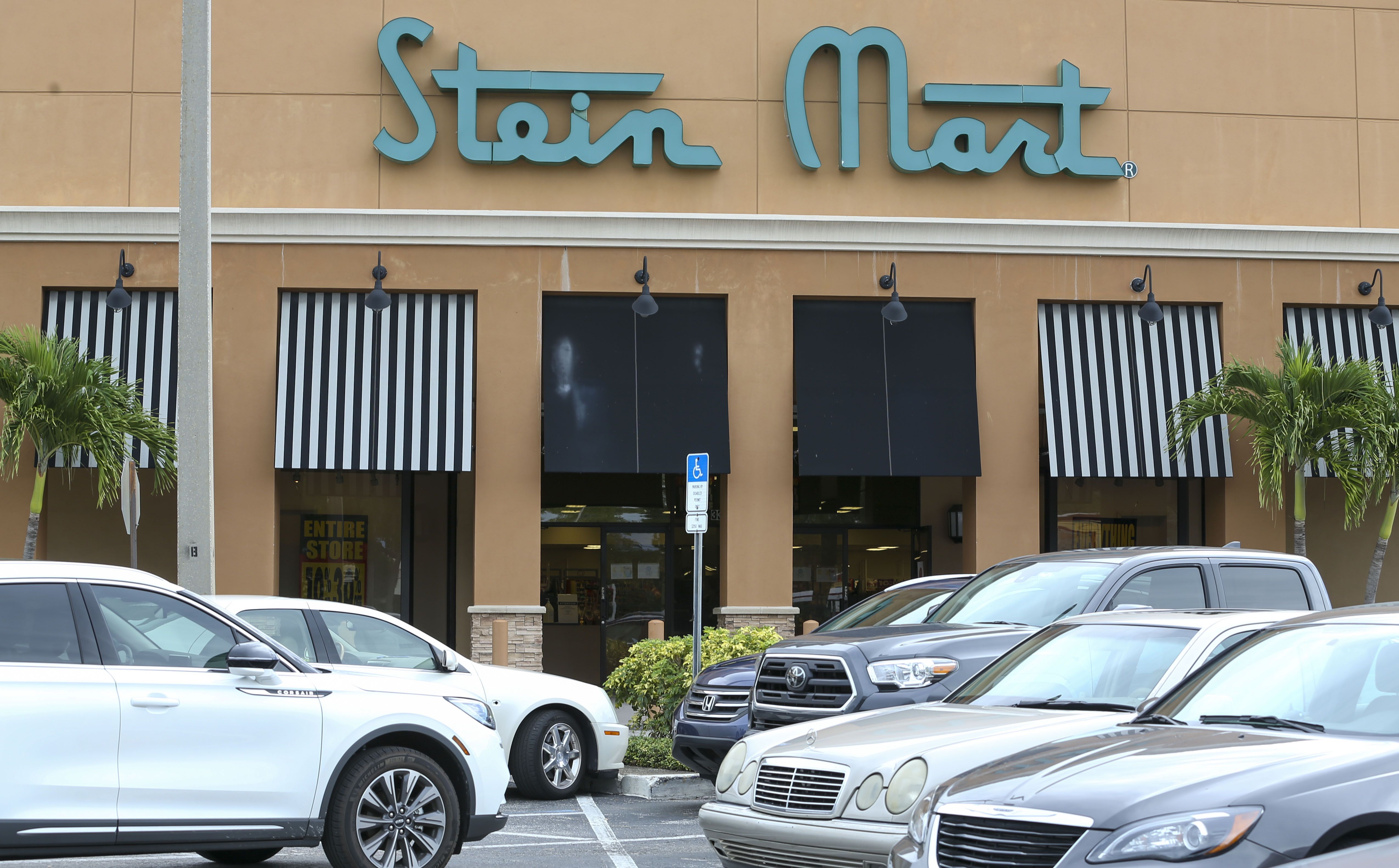 My Florida Retail Blog: Stein Mart Liquidation - Viera (Melbourne), FL