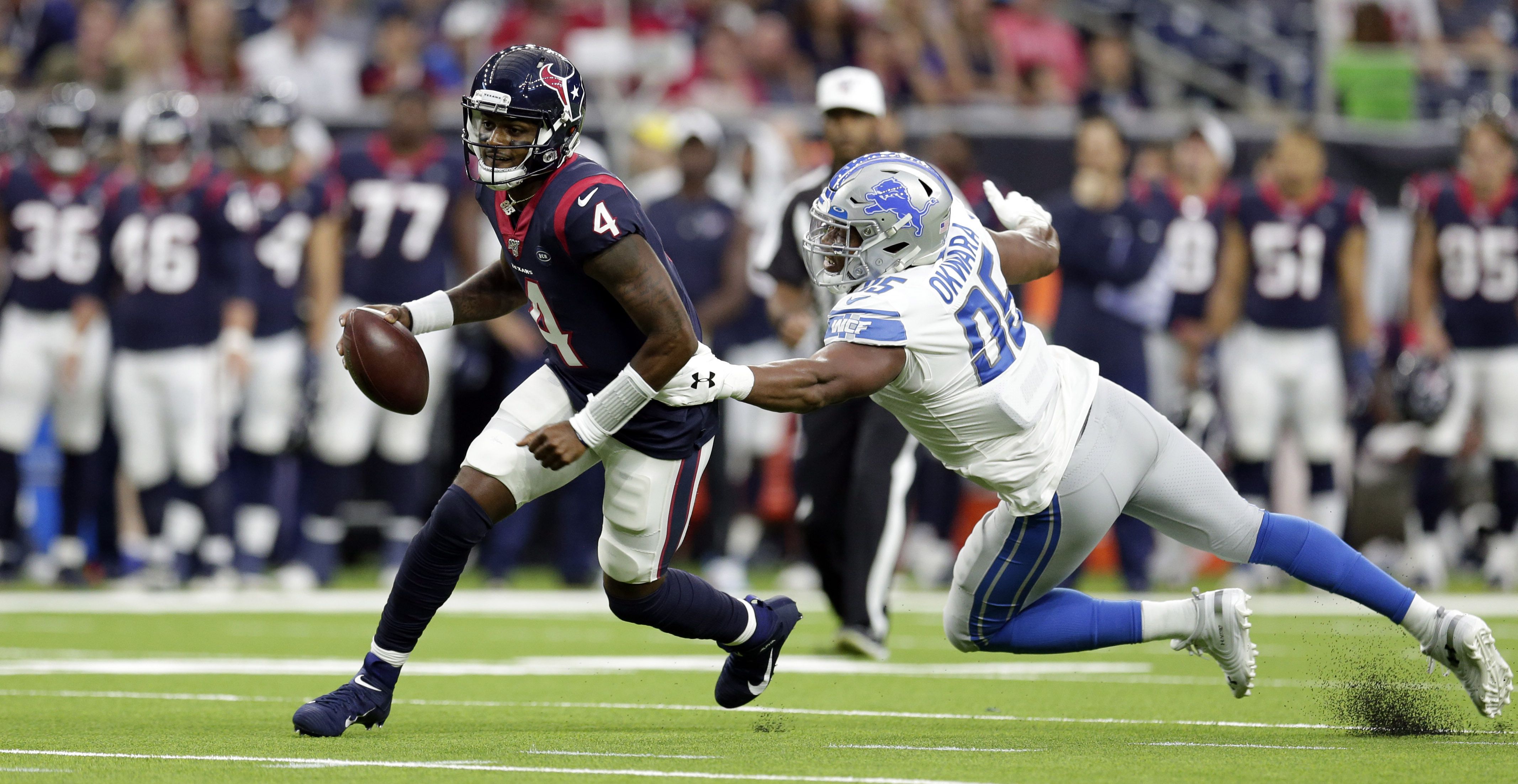 Houston Texans quarterback Deshaun Watson (4) runs against the