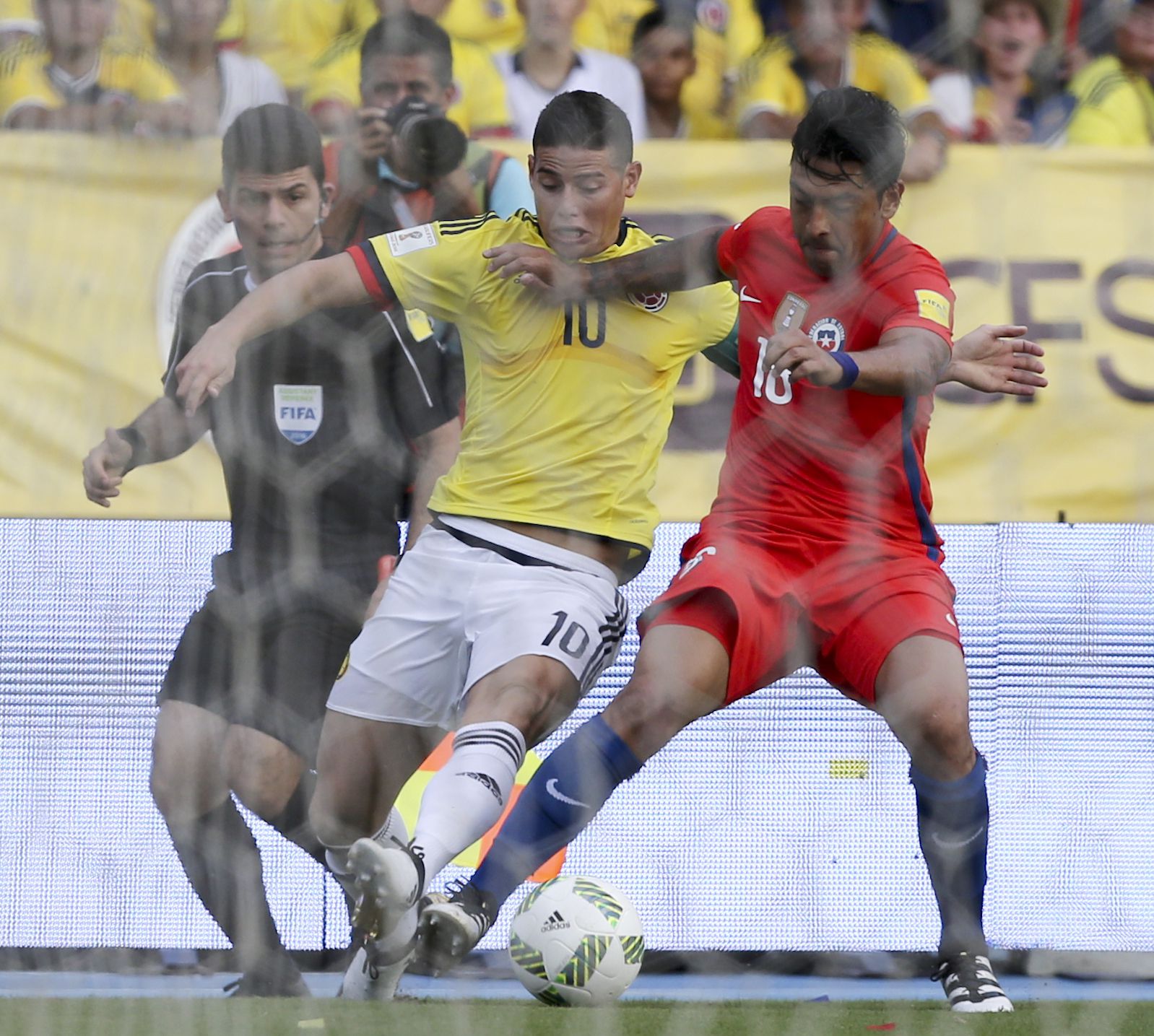 James Rodriguez,Gonzalo Jara