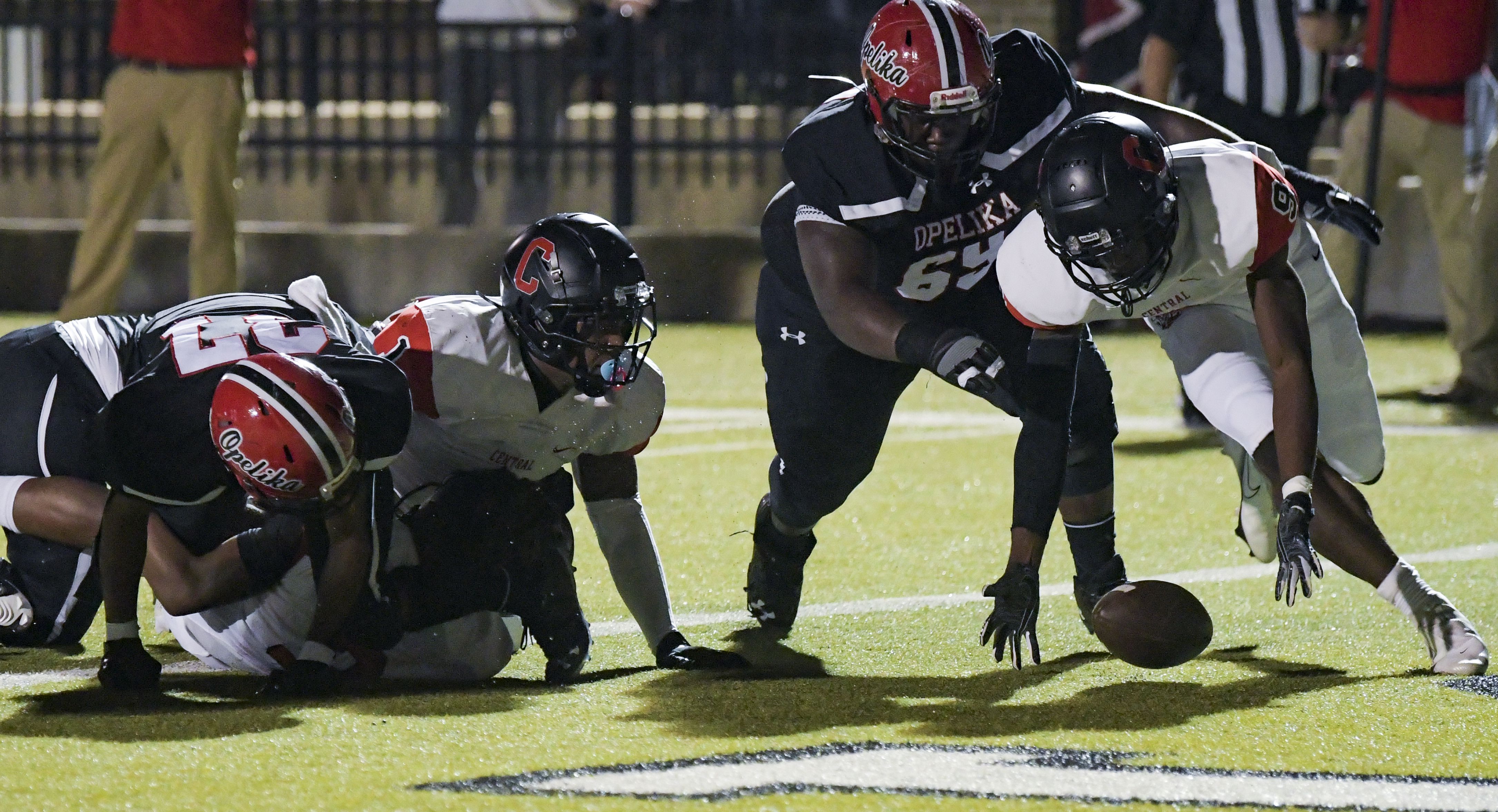 Caleb Nix throws 3 touchdowns as Central-Phenix City rolls past Opelika