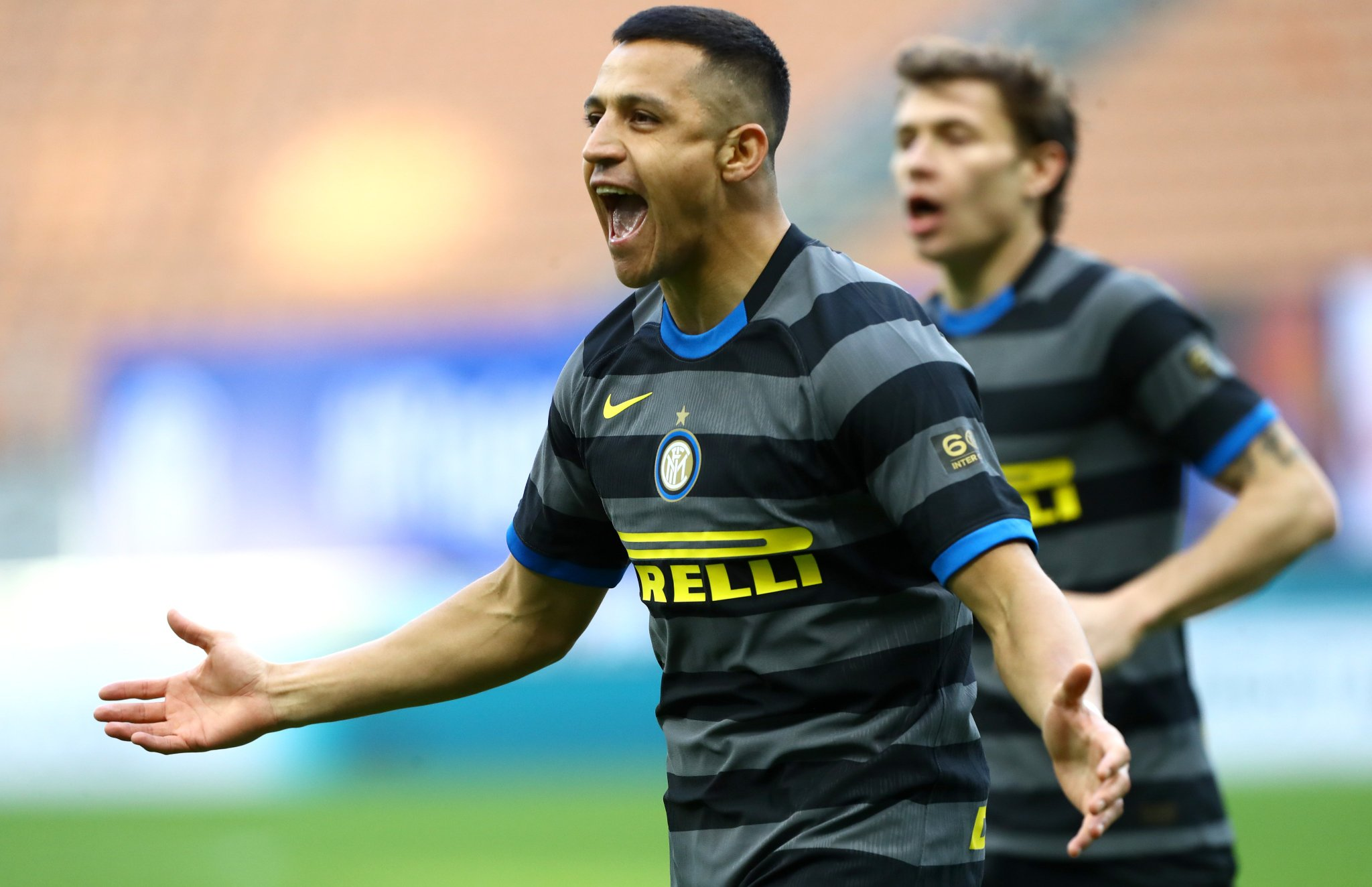 Alexis Sánchez celebra su gol frente al Genoa.