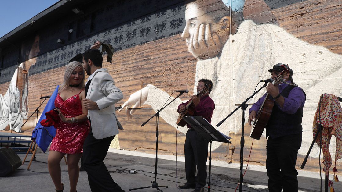 Inauguracion de mural  Lección de Historia por los 477 años de la Fundación de Santiago