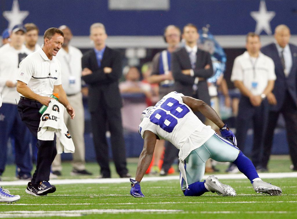 Cowboys WR Dez Bryant has surgery on broken ankle - The San Diego  Union-Tribune