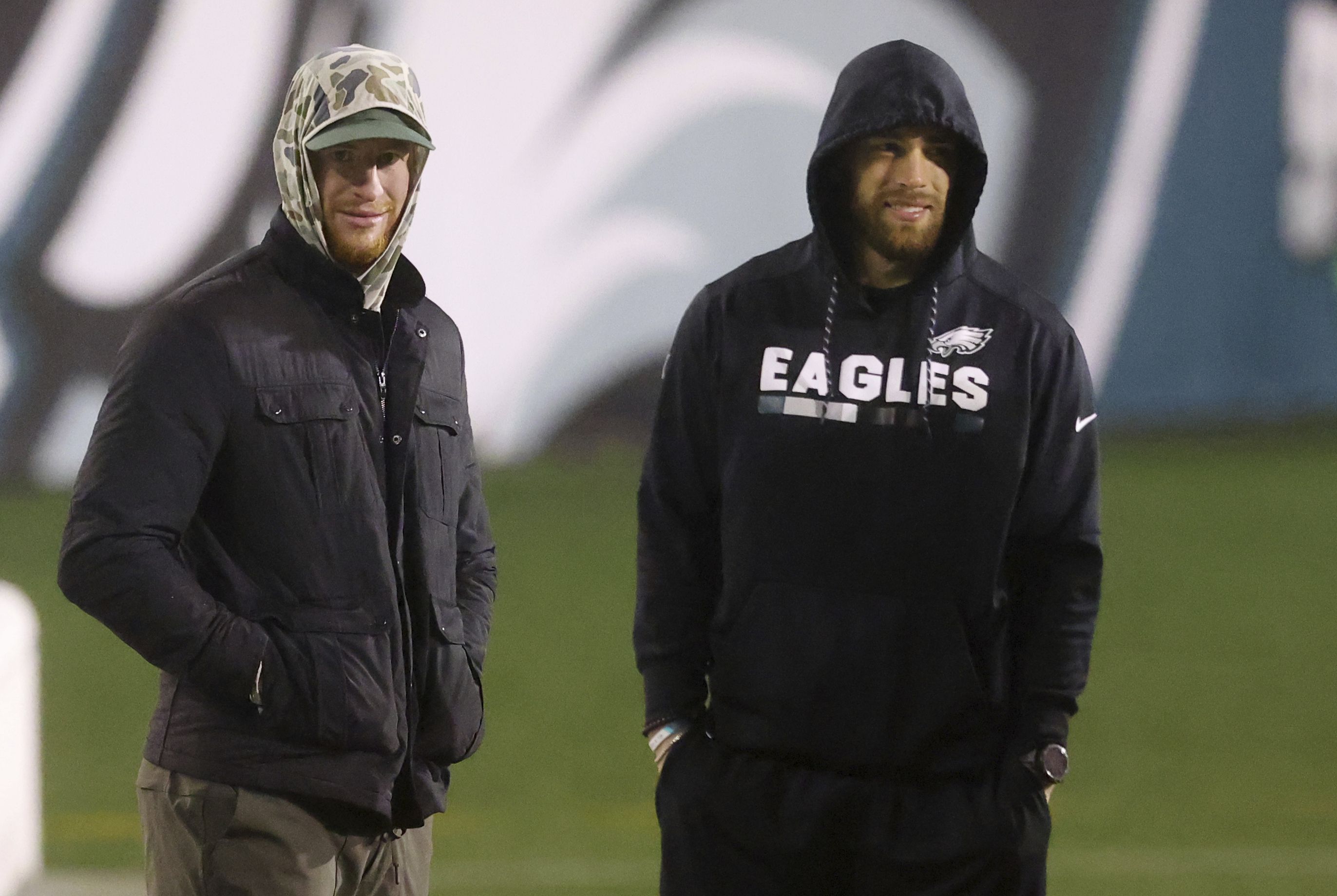 Eagles wonder: What's wrong with Zach Ertz? And is Carson Wentz to blame? 