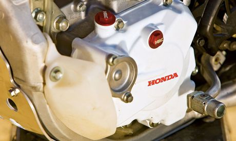 Honda CRF250 CRF250R CRF 250 Billet Aluminum Anodized Engine Plug Kit Red
