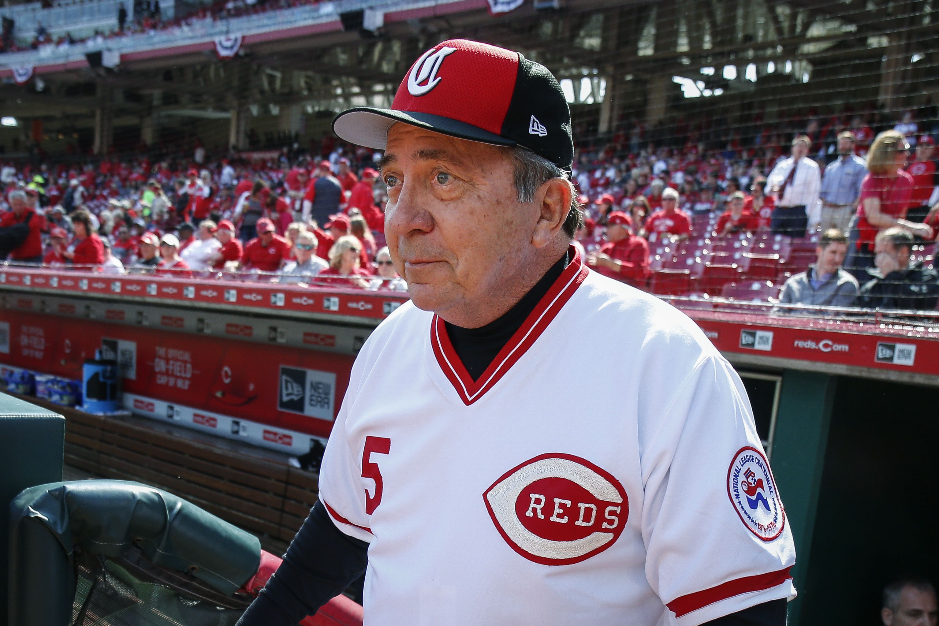 Johnny Bench: Cincinnati Reds catcher's jersey sells for $116,000 at auction