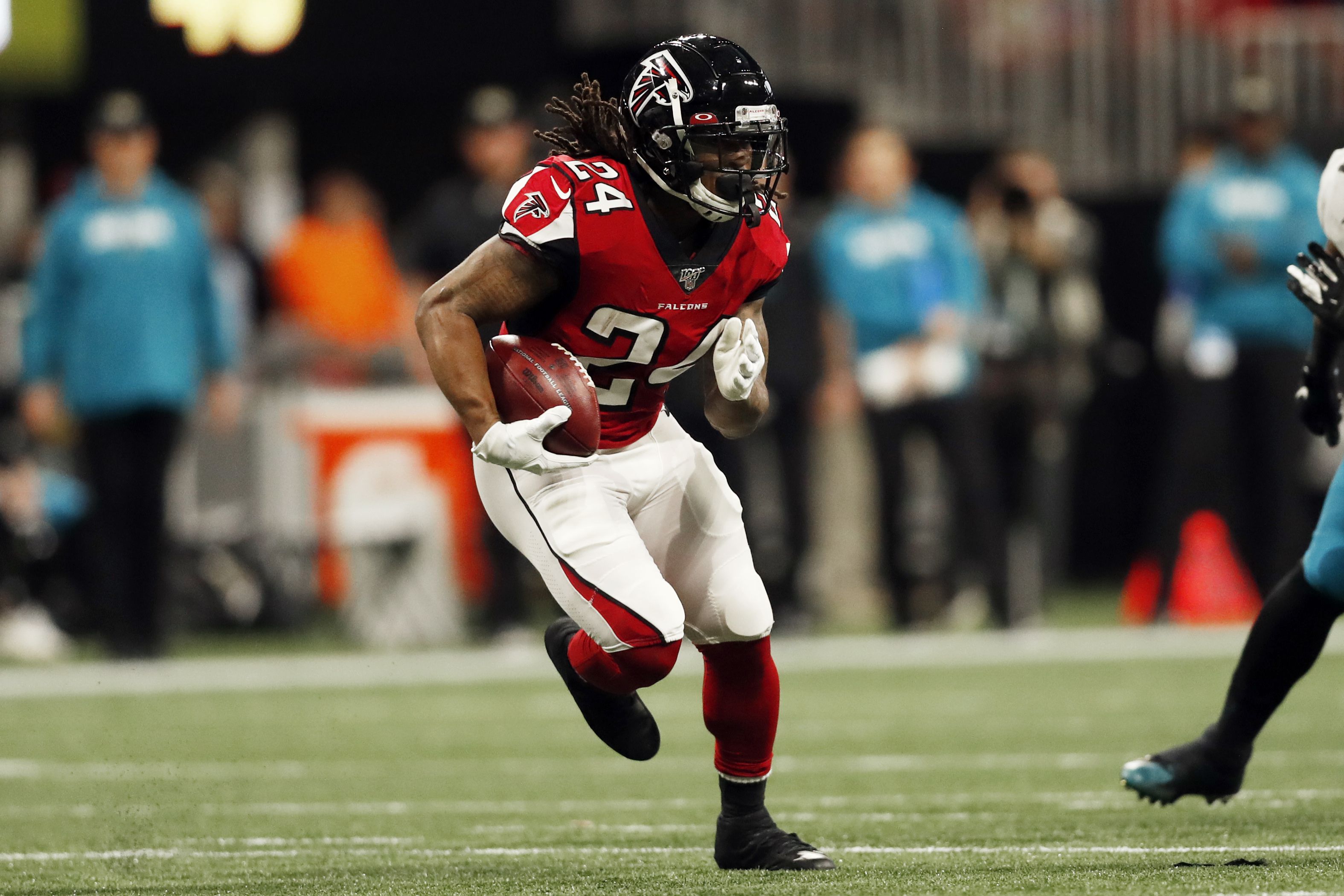 NFL rumors: Giants to work out Devonta Freeman after Saquon