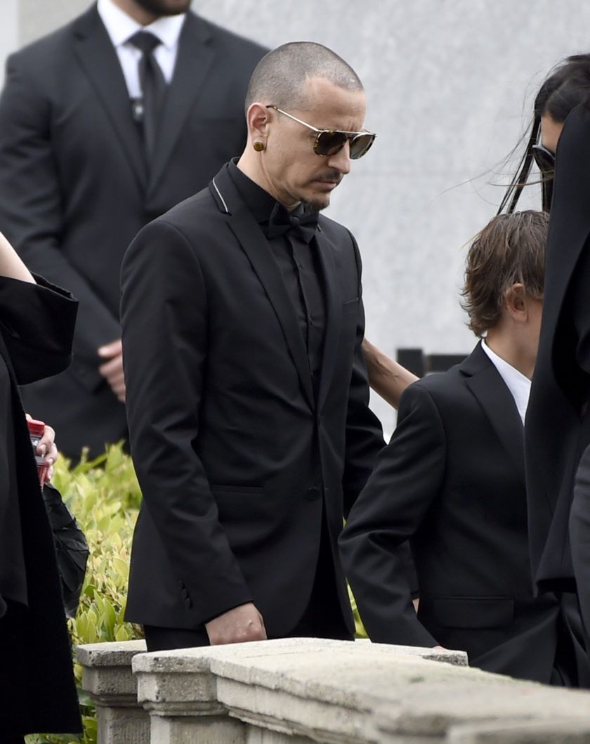 funeral-chris-10-840x1059.jpg