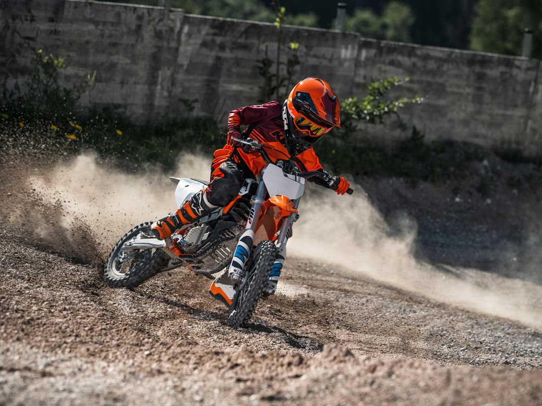 KTM lança SX-E 5 2020 - minicross com motor elétrico e altura ajustável -  MotoX