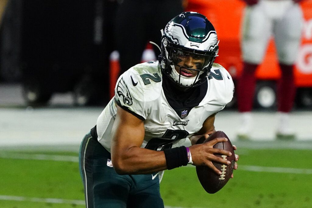 Cardinals-Eagles final score: Jalen Hurts impresses in AZ 33-26 win