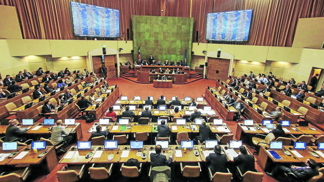 Camara de Diputados discute Presupuesto