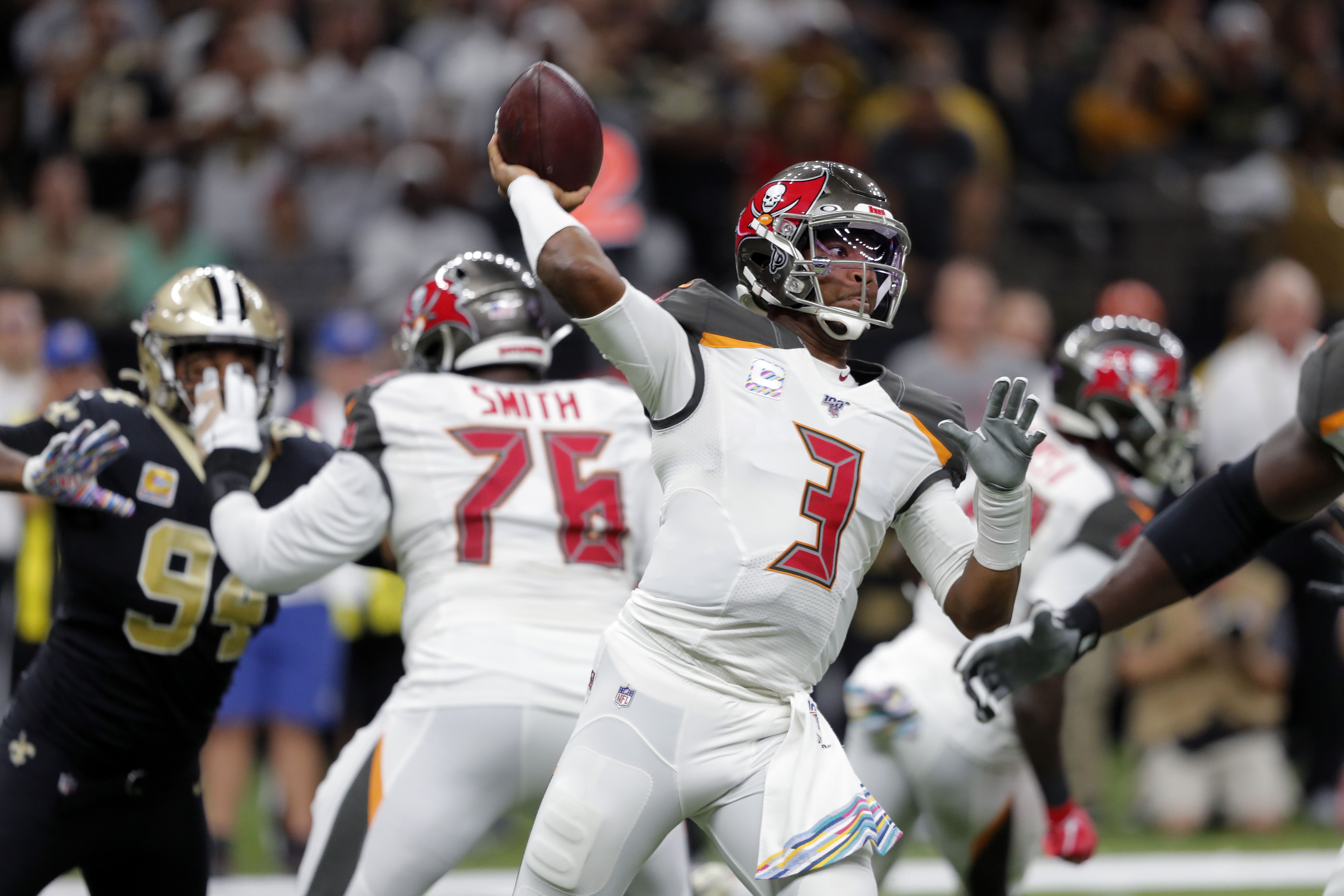 49ers-Bucs: Kwon Alexander ejected from game after illegal hit on Jameis  Winston.