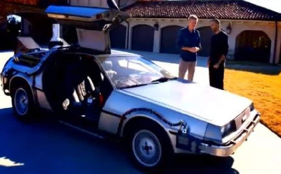 Tony-Parker-DeLorean-900x557.jpg