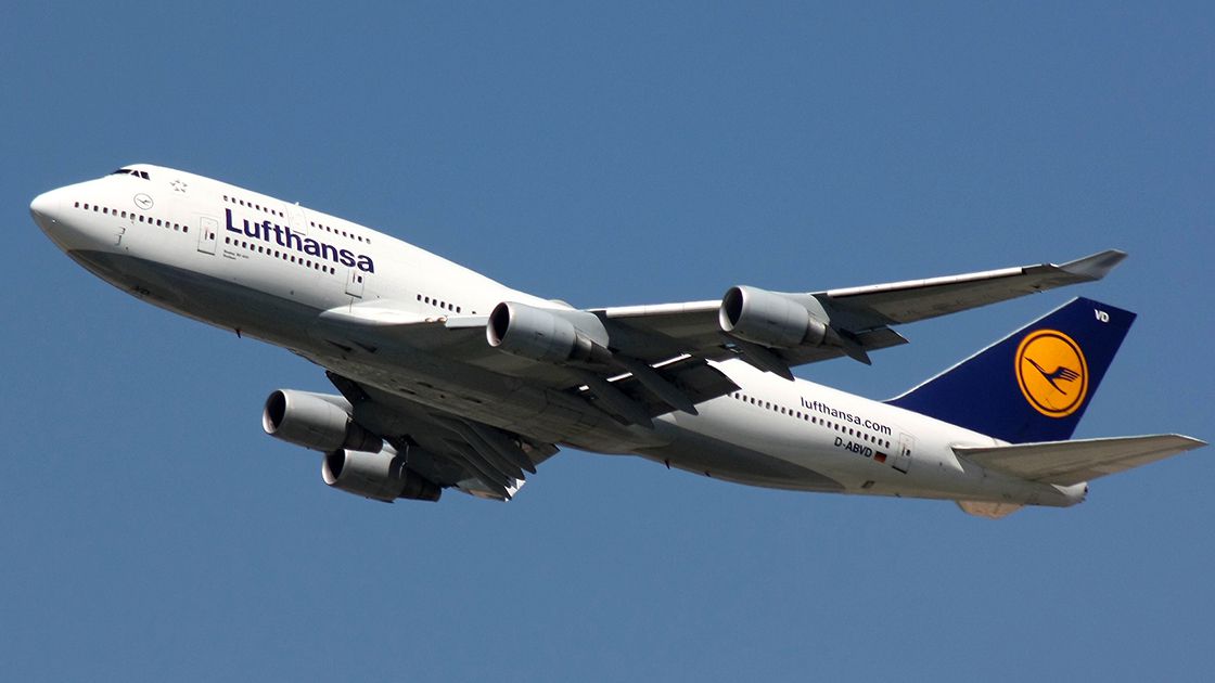 Lufthansa_B744_D-ABVD