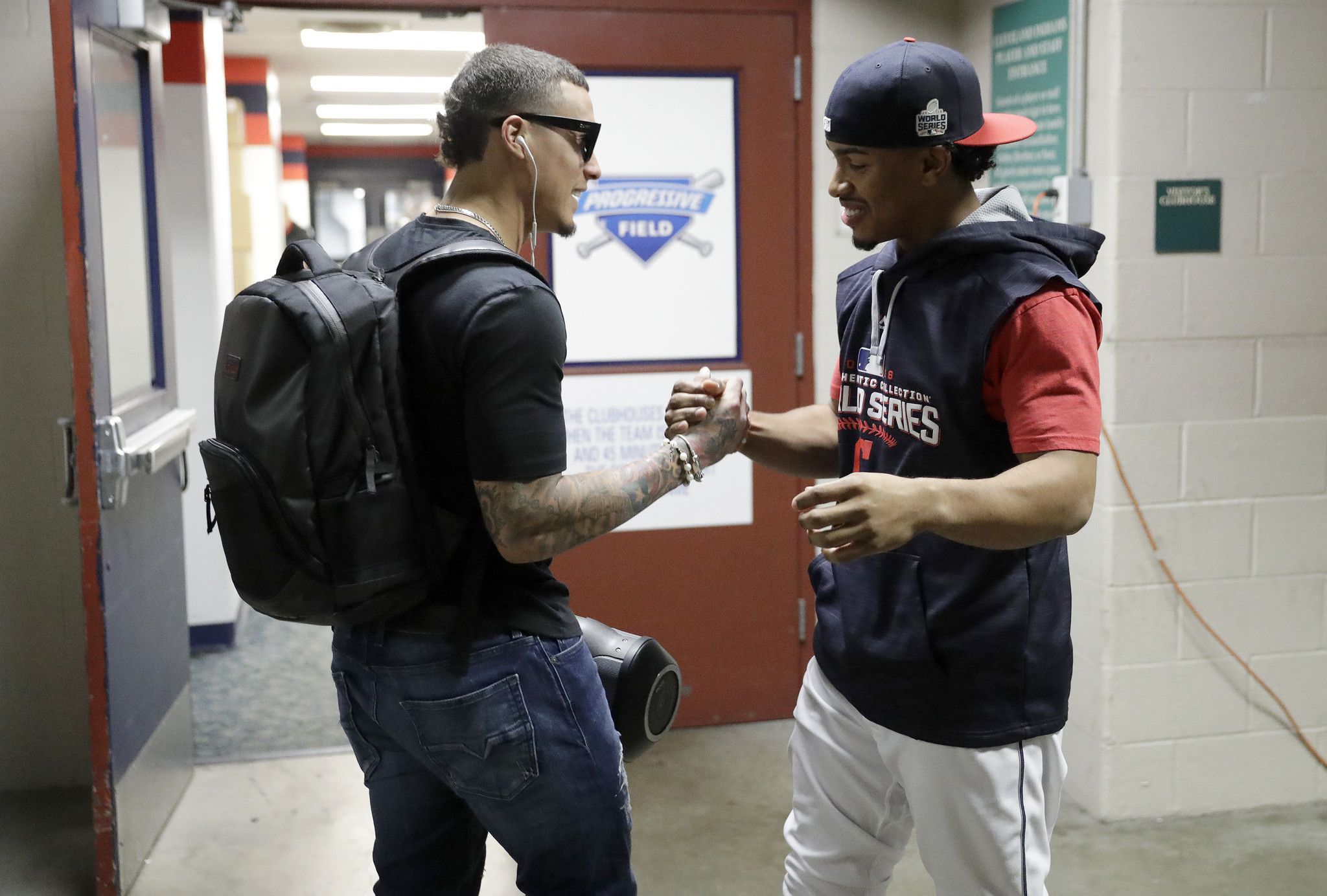 Parallel lives lead Indians' Francisco Lindor, Cubs' Javier Baez to same World  Series