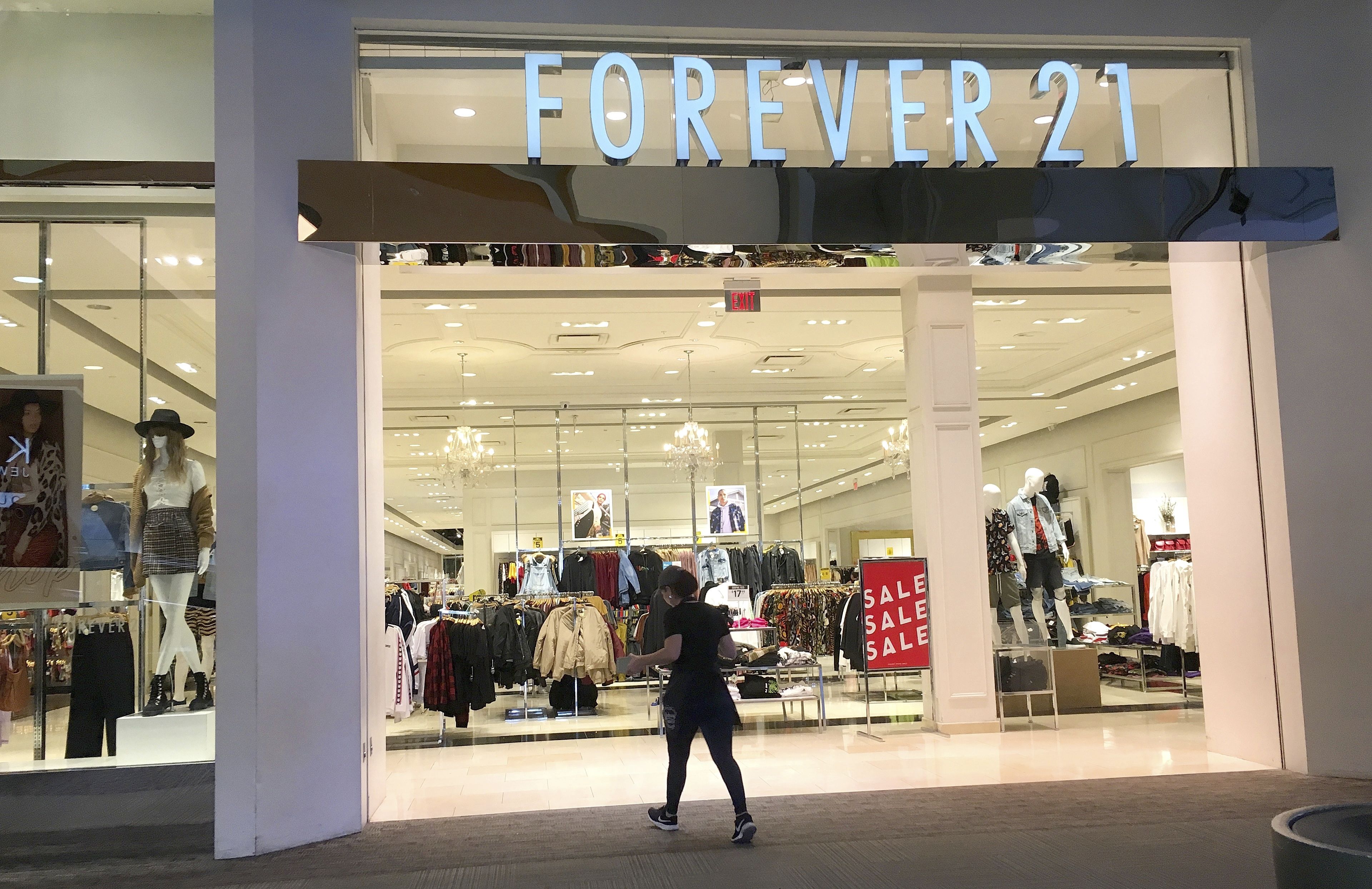 forever 21 store outside