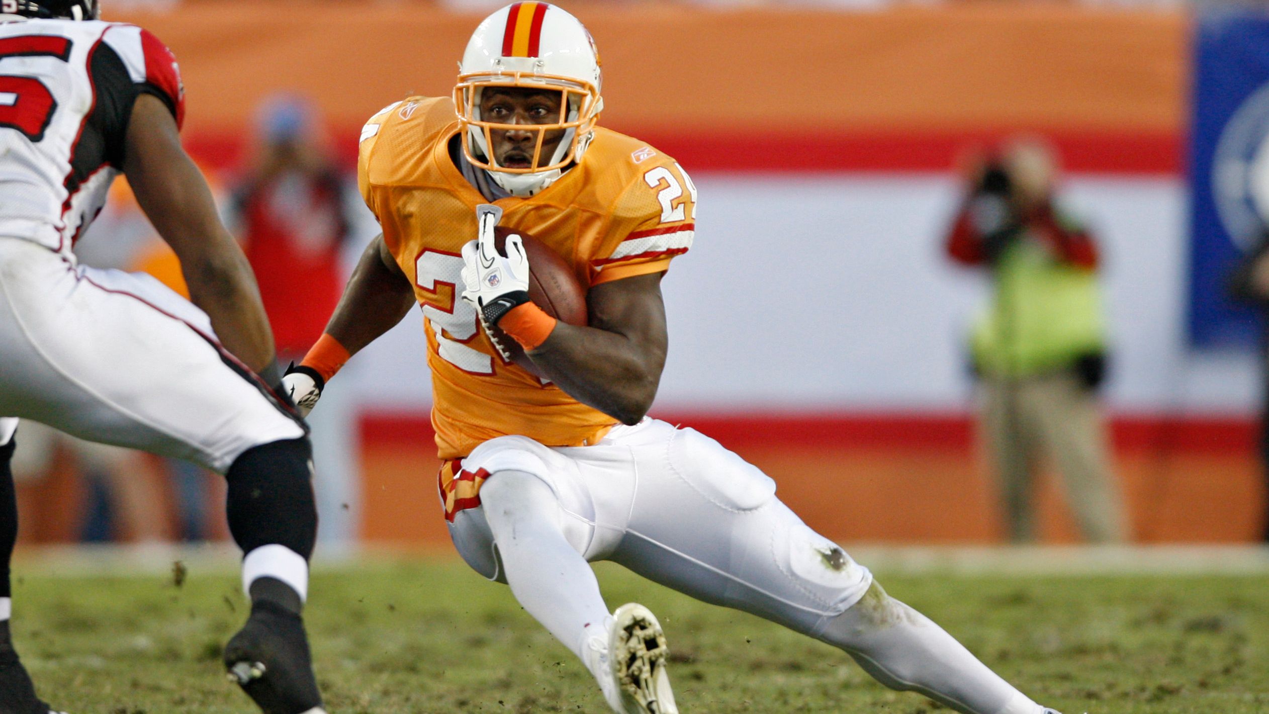 Tampa Bay Buccaneers running back Cadillac Williams (24) during