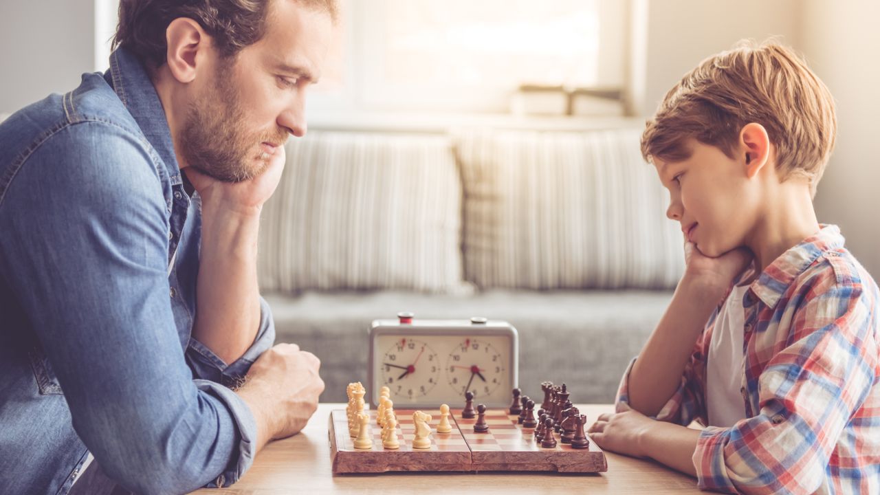 Beneficios del ajedrez para los niños - Criar con Sentido Común