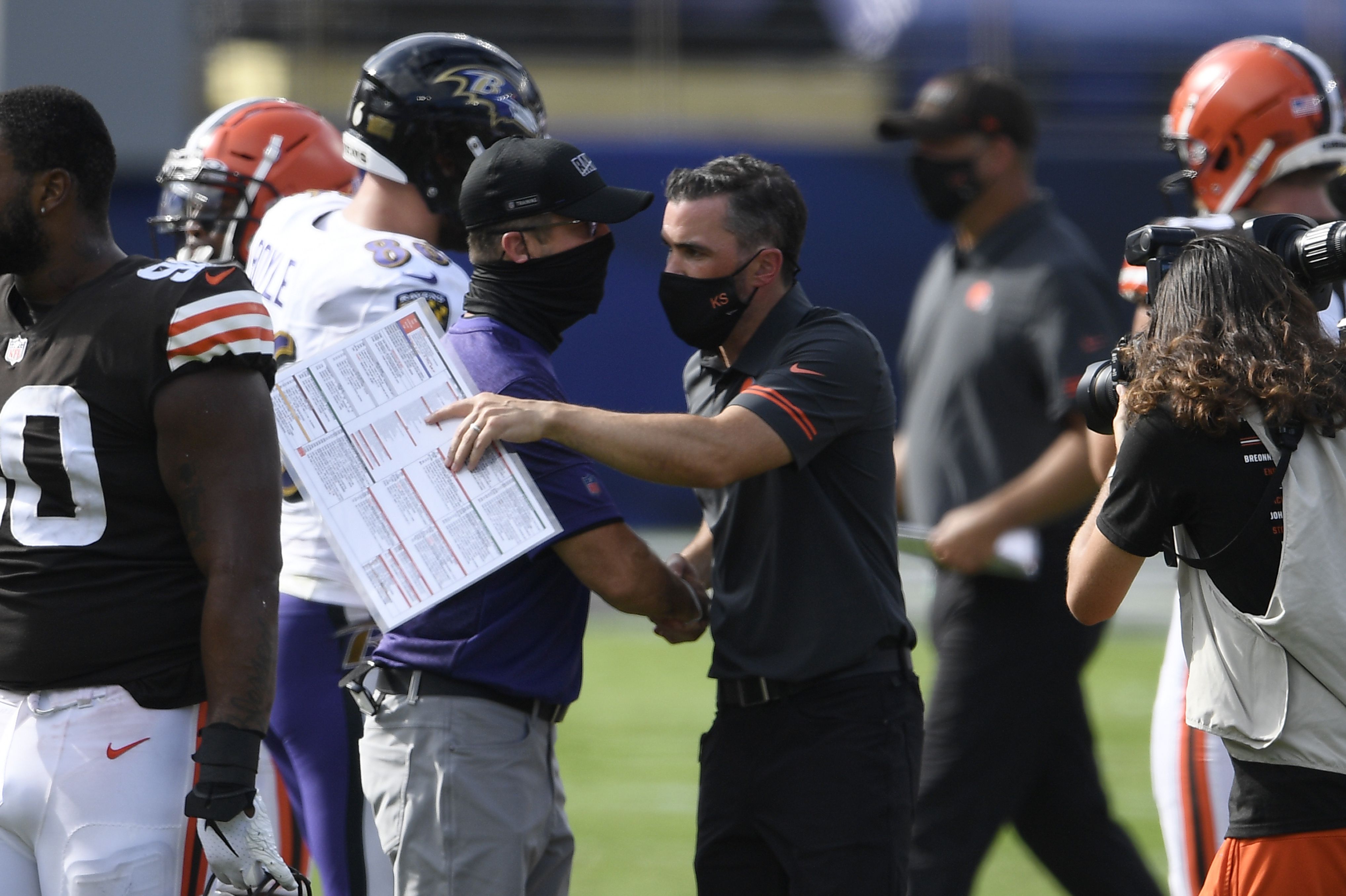 Kevin Stefanski pooches the game away against the Ravens