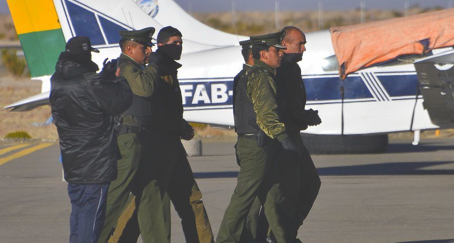 Carabineros detenidos en Bolivia ya estan en Chile