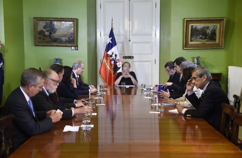 bachelet-empresarios1-840x548.jpg