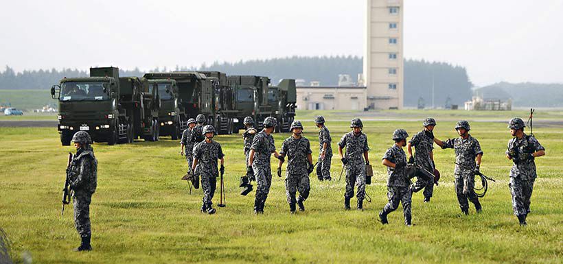 jsdf-soldiers-take-part-in-a-drill-to-mobil-38886677