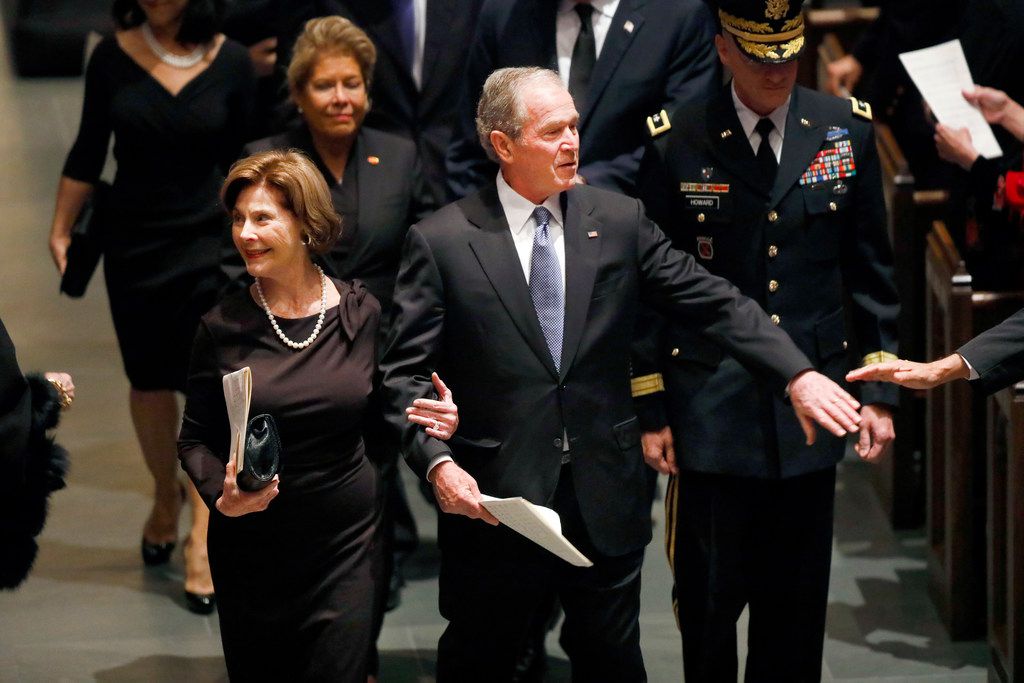 Former President Bush honors Jim Mattress Mack McIngvale for