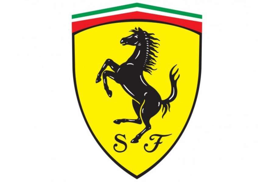 ferrari_0-900x600.jpg