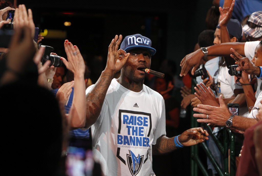 WATCH: DeShawn Stevenson Continues to be RED HOT from Downtown ' Mavericks  CLASSICS