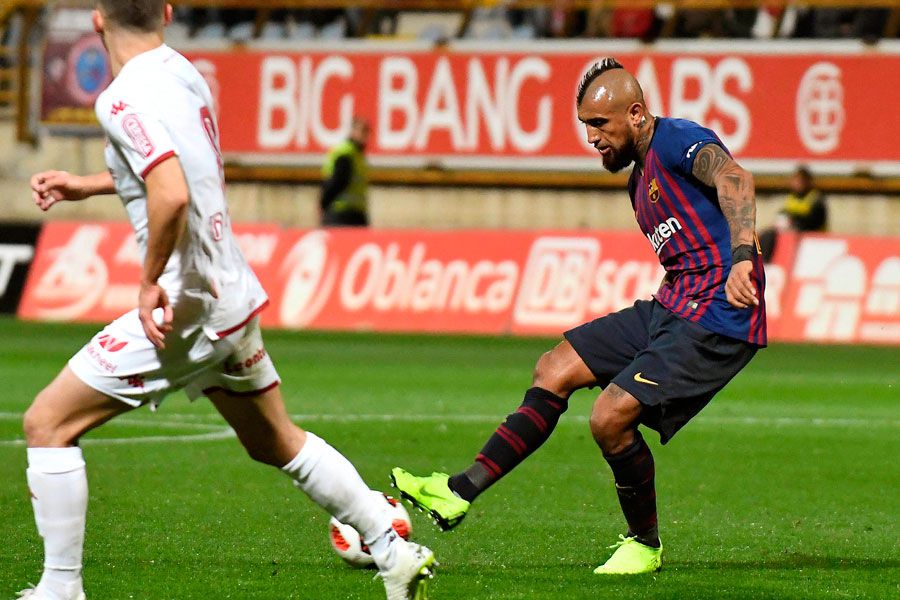 Arturo Vidal, Barcelona, Cultural Leonesa