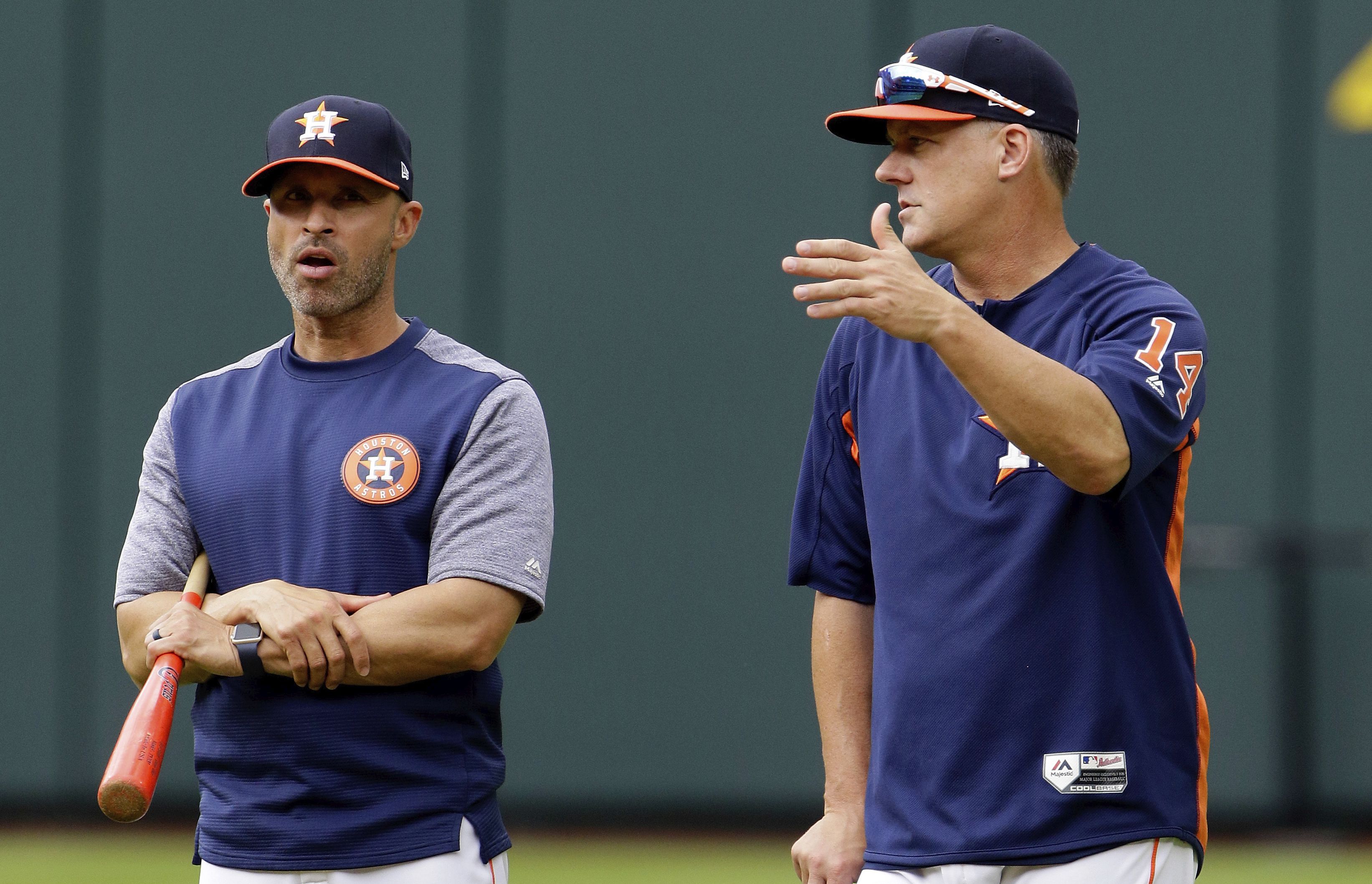 Alex Cora Speaks Live from the Bench 