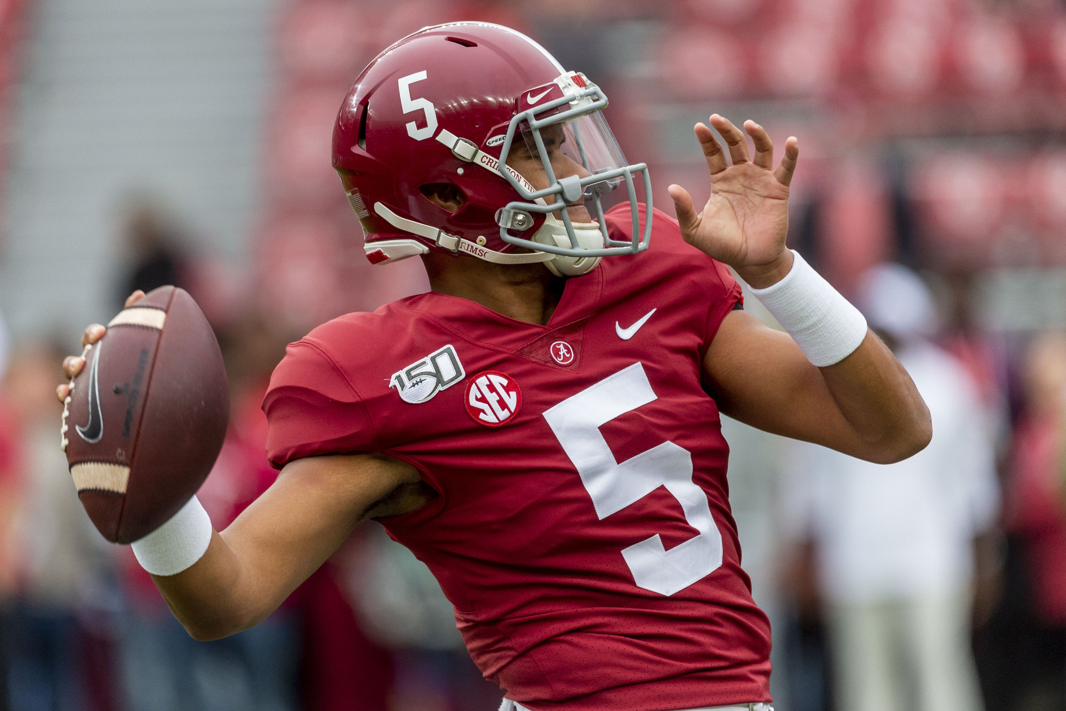 Tua Tagovailoa Returns To Support Alabama, Little Brother Throws First  Touchdown In Front Of Parents 