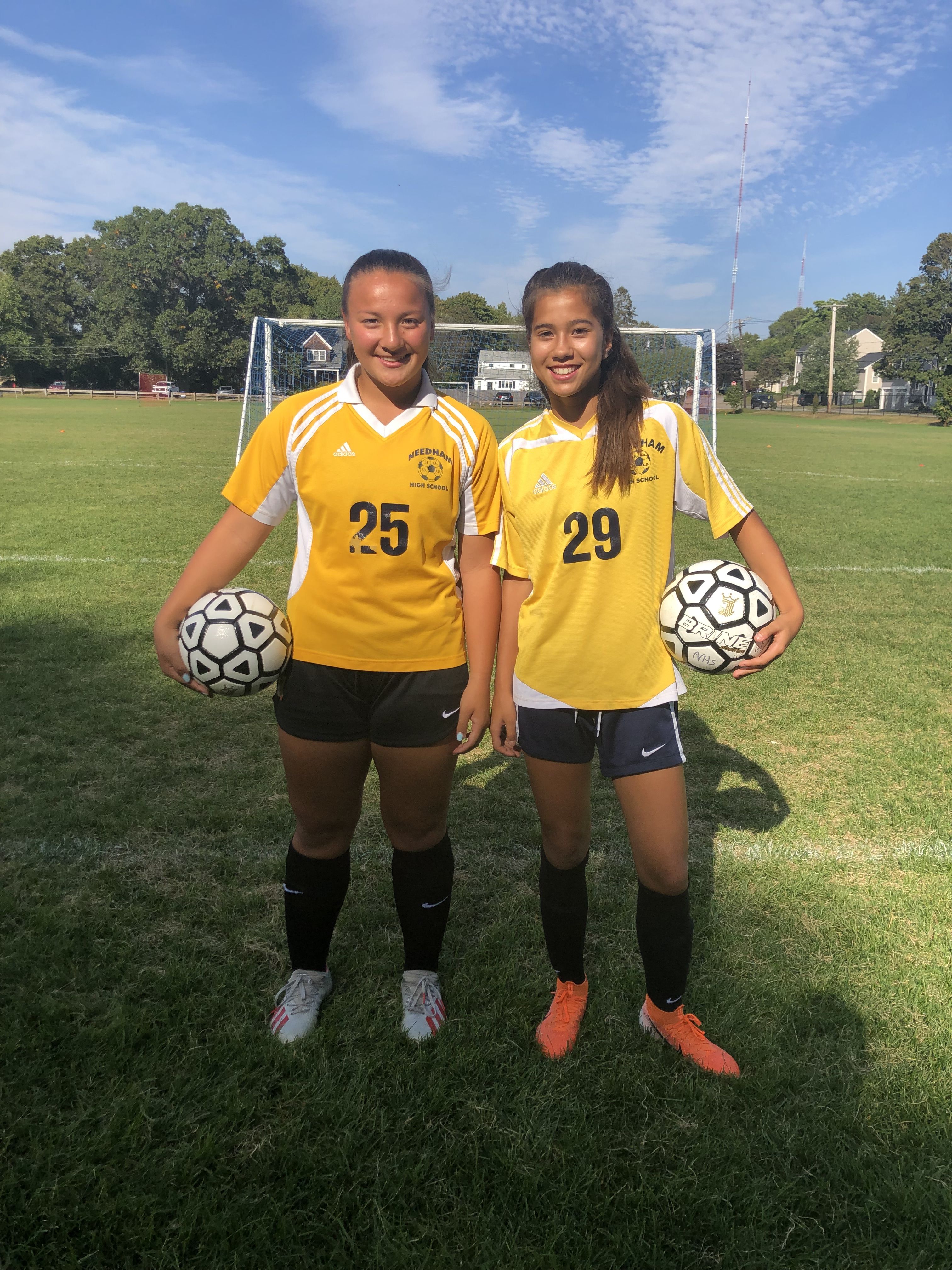 Girls Can Play Sports Just as Well as Boys—13-Year-Old From Louisiana  Breaks Barriers by Becoming the First Female Football Player at Her  Elementary School