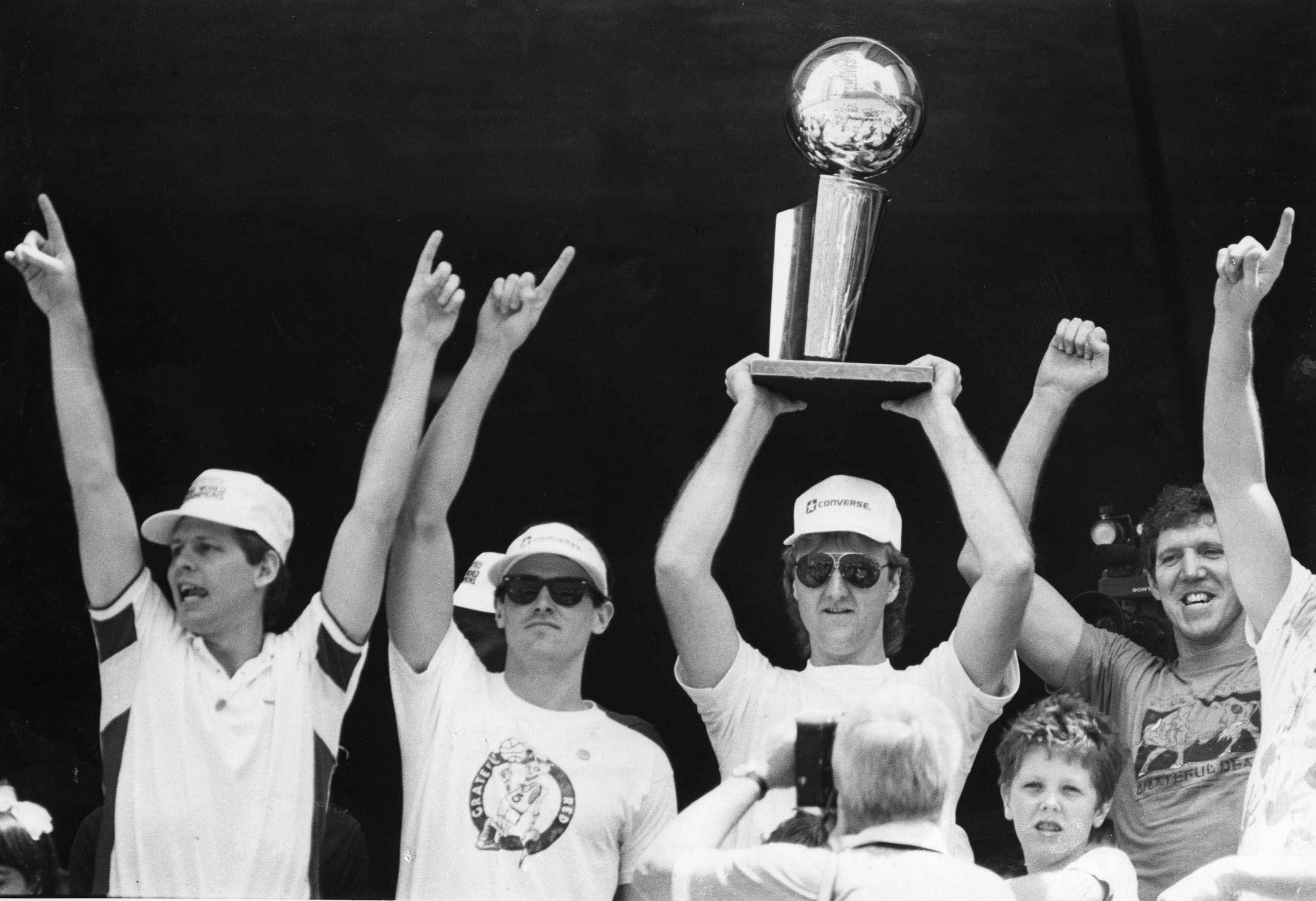 Boston Celtics Basketball 1986 Nba Champion Shirt - High-Quality