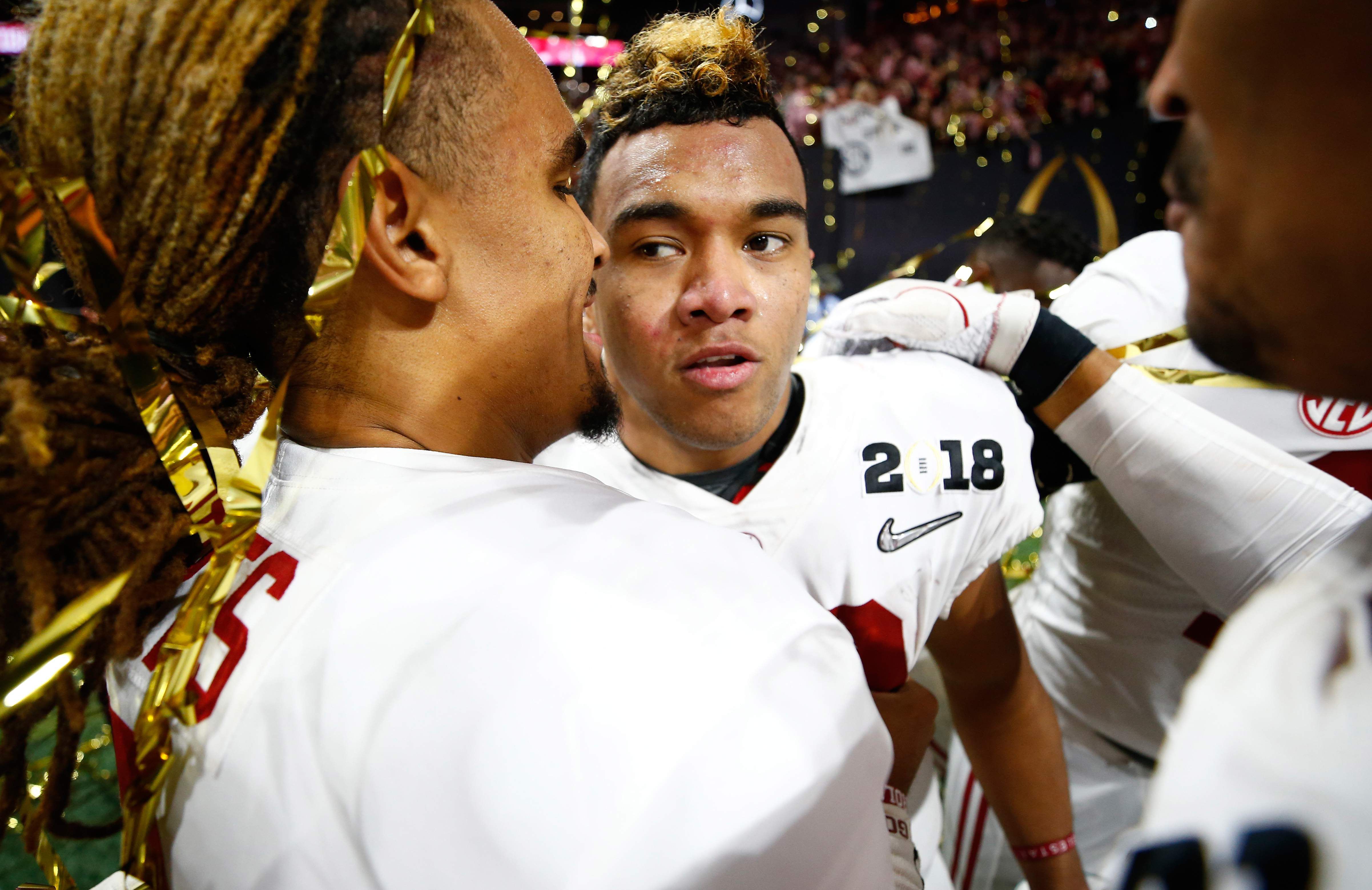 Alabama quarterback Jalen Hurts (2) plays against Vanderbilt in