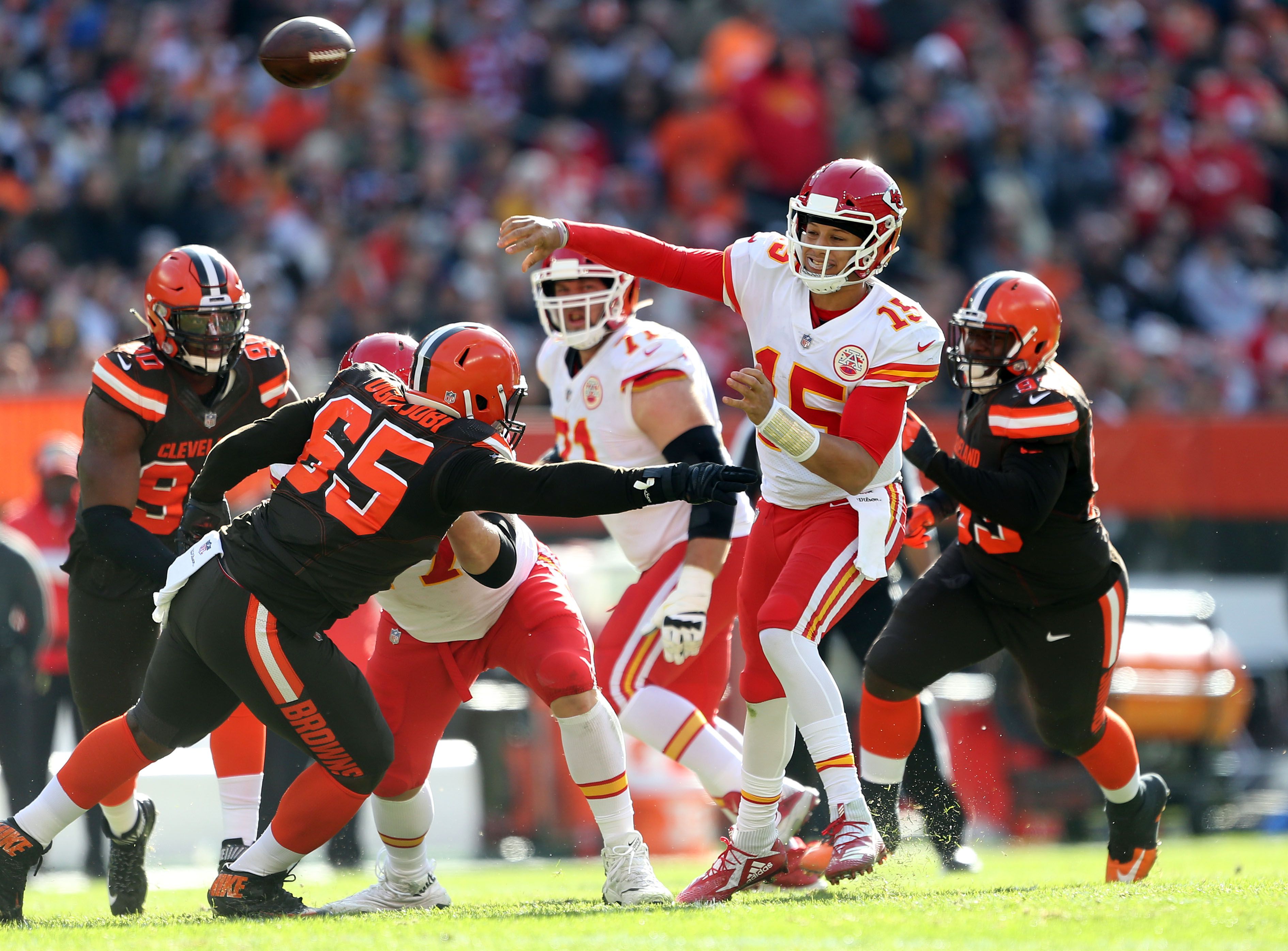 Browns win first playoff game since 1995 with 48-37 triumph over Steelers –  Orange County Register