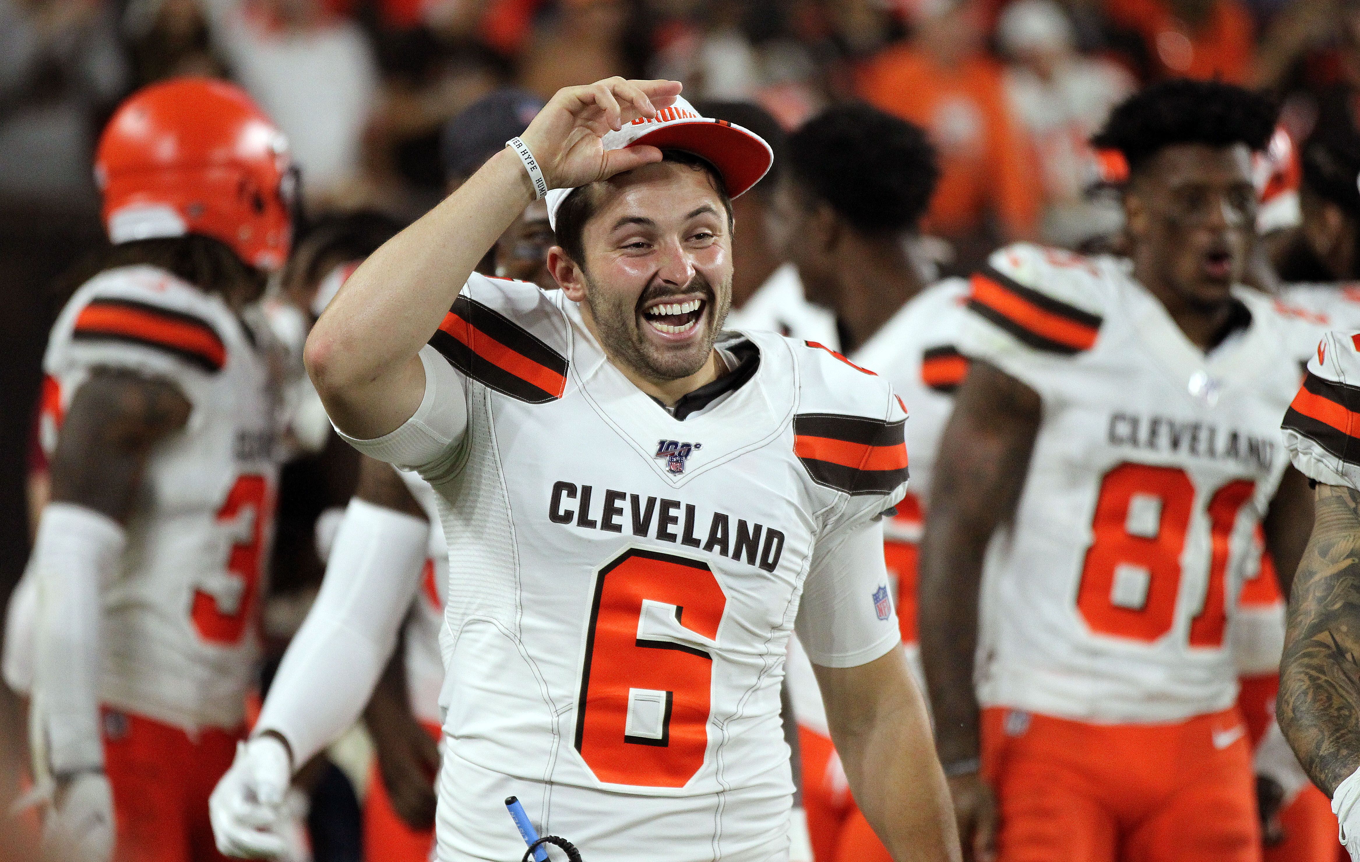 Baker Mayfield jersey sales lagging behind Tebow's