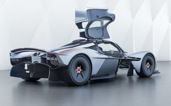 aston-martin-valkyrie-in-near-production-form_100613548_m-600x375.jpg