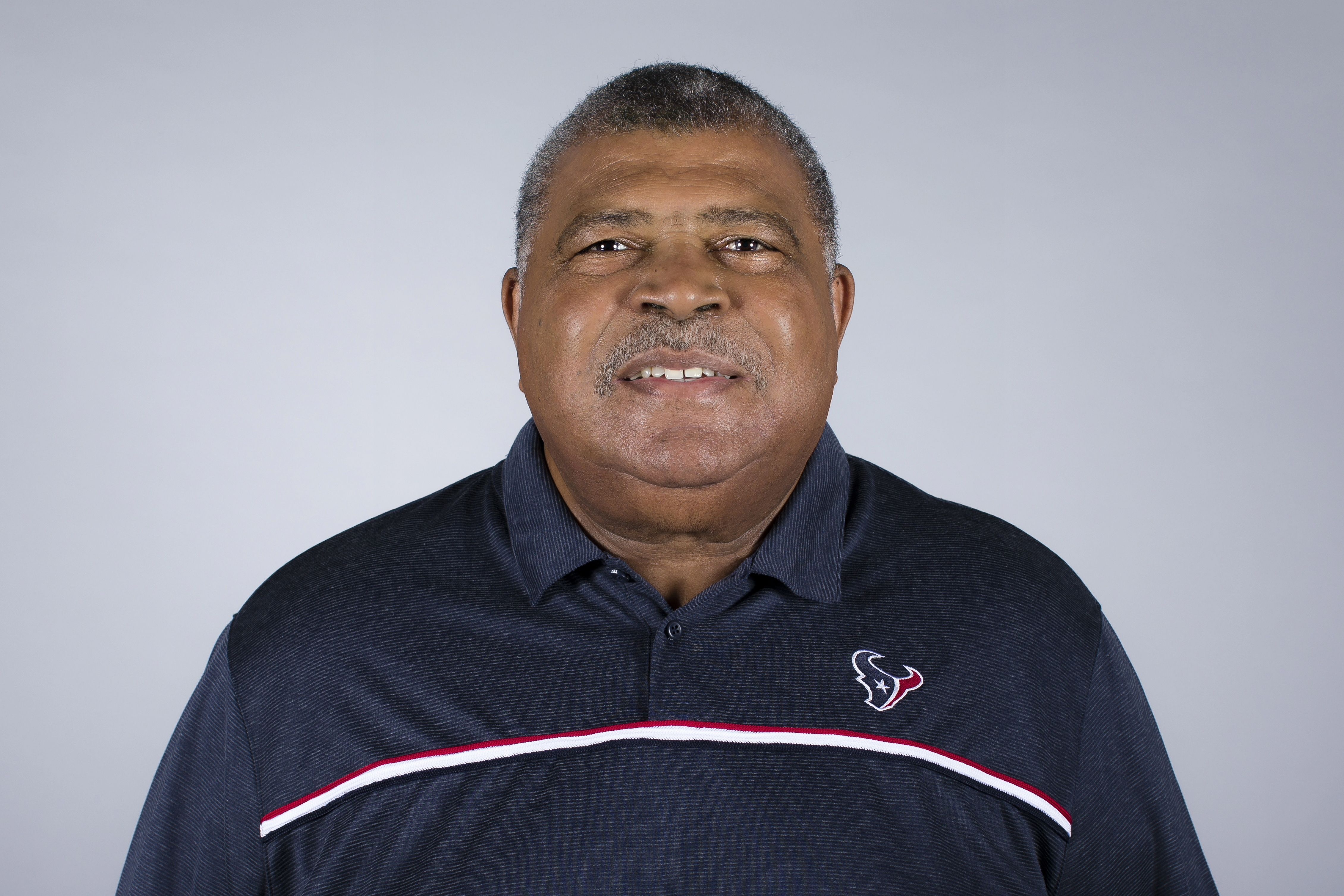 NFL rumors: Ex-Giants, Jets assistant Romeo Crennel makes history