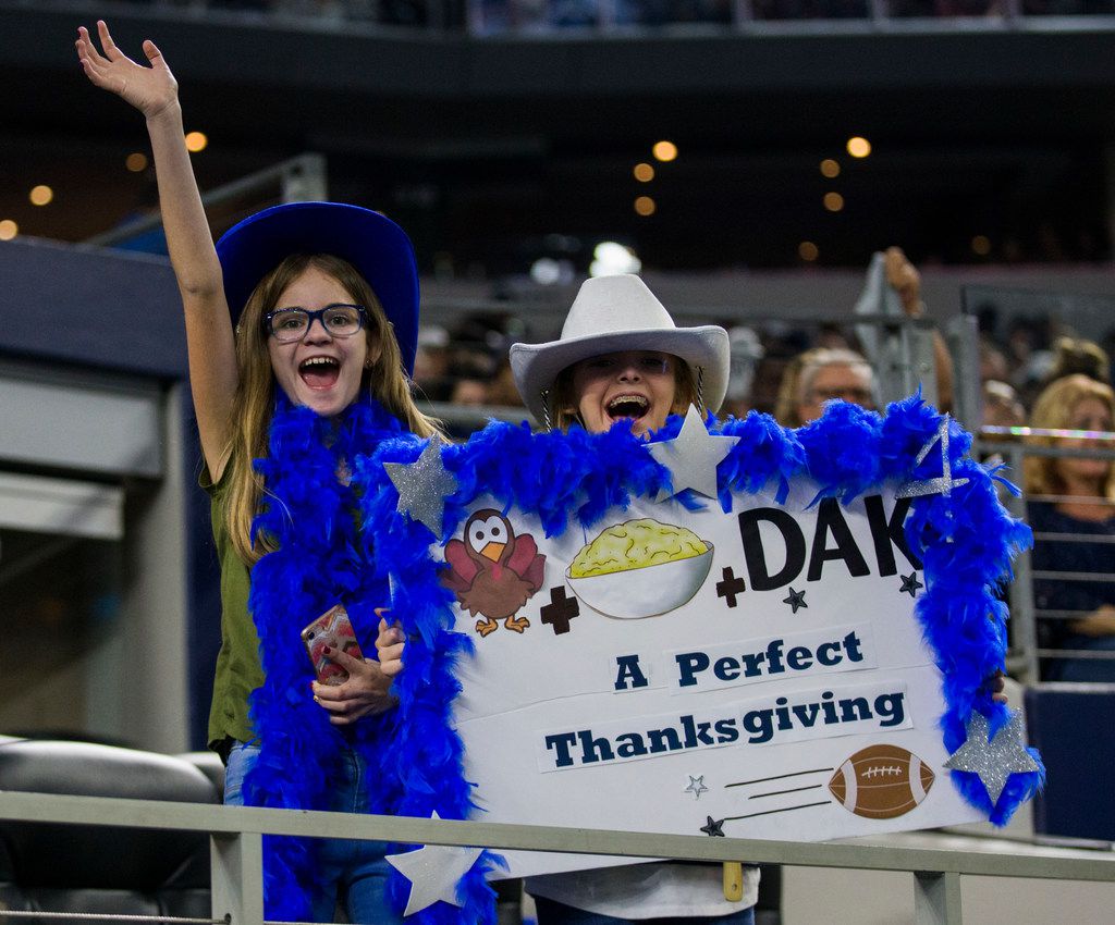 cowboys play on thanksgiving day